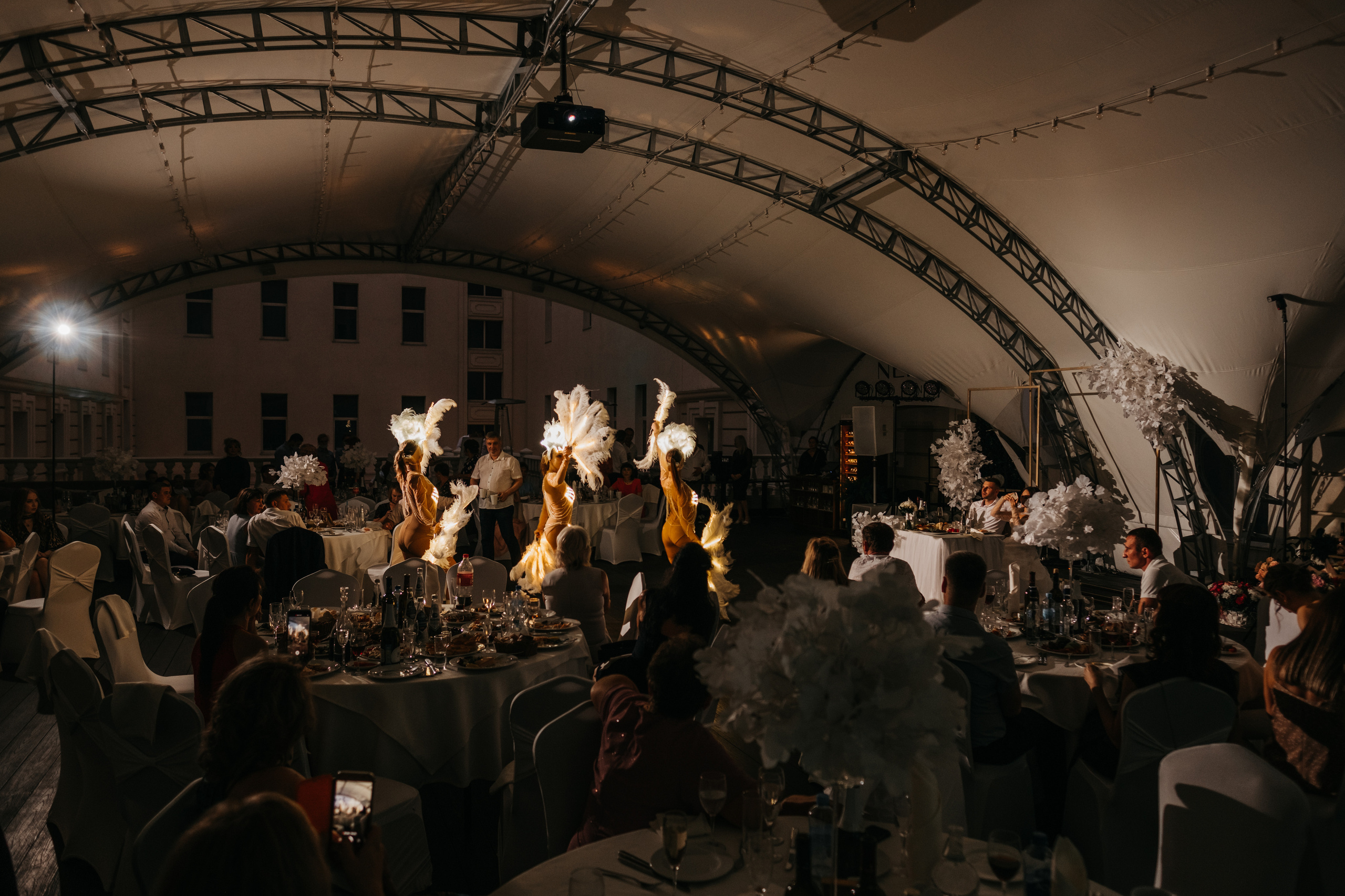 Живые фотографии свадебного дня Александра и Алёны в Ульяновске. Свадебный и семейный фотограф в Ульяновске Анастасия Мышенкова