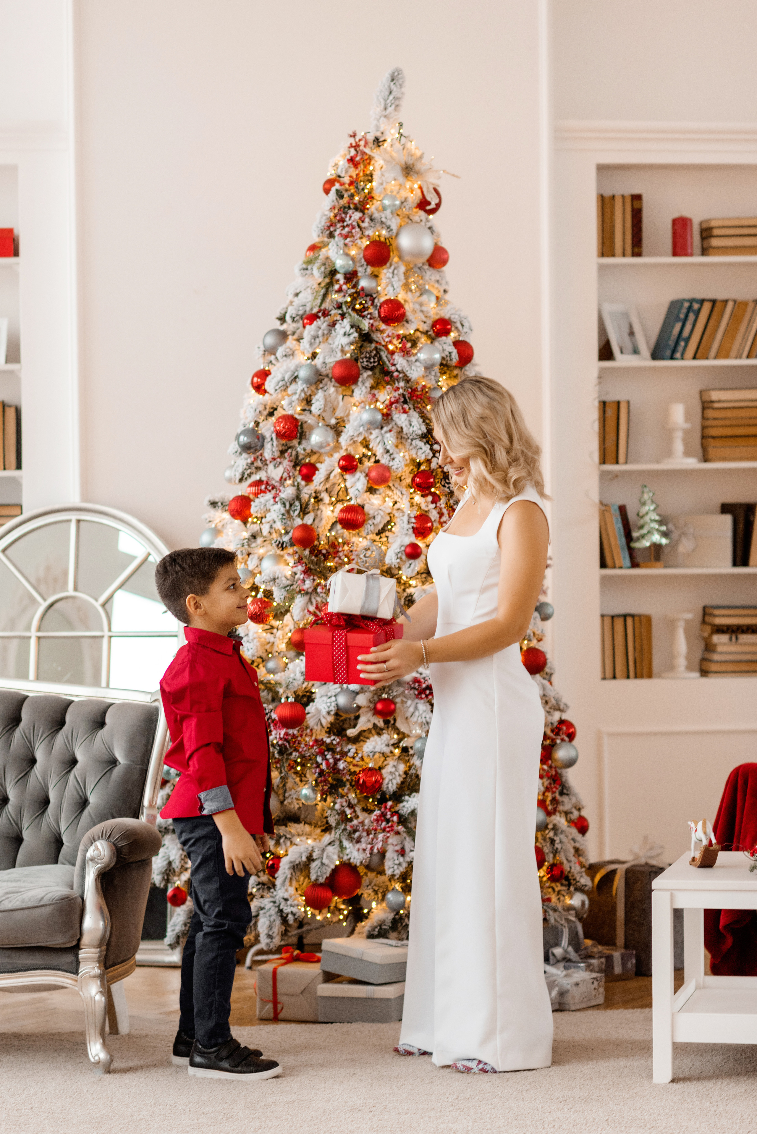 Новогодняя история для Гали и Дани. Профессиональный фотограф. Портрет, семья, дети