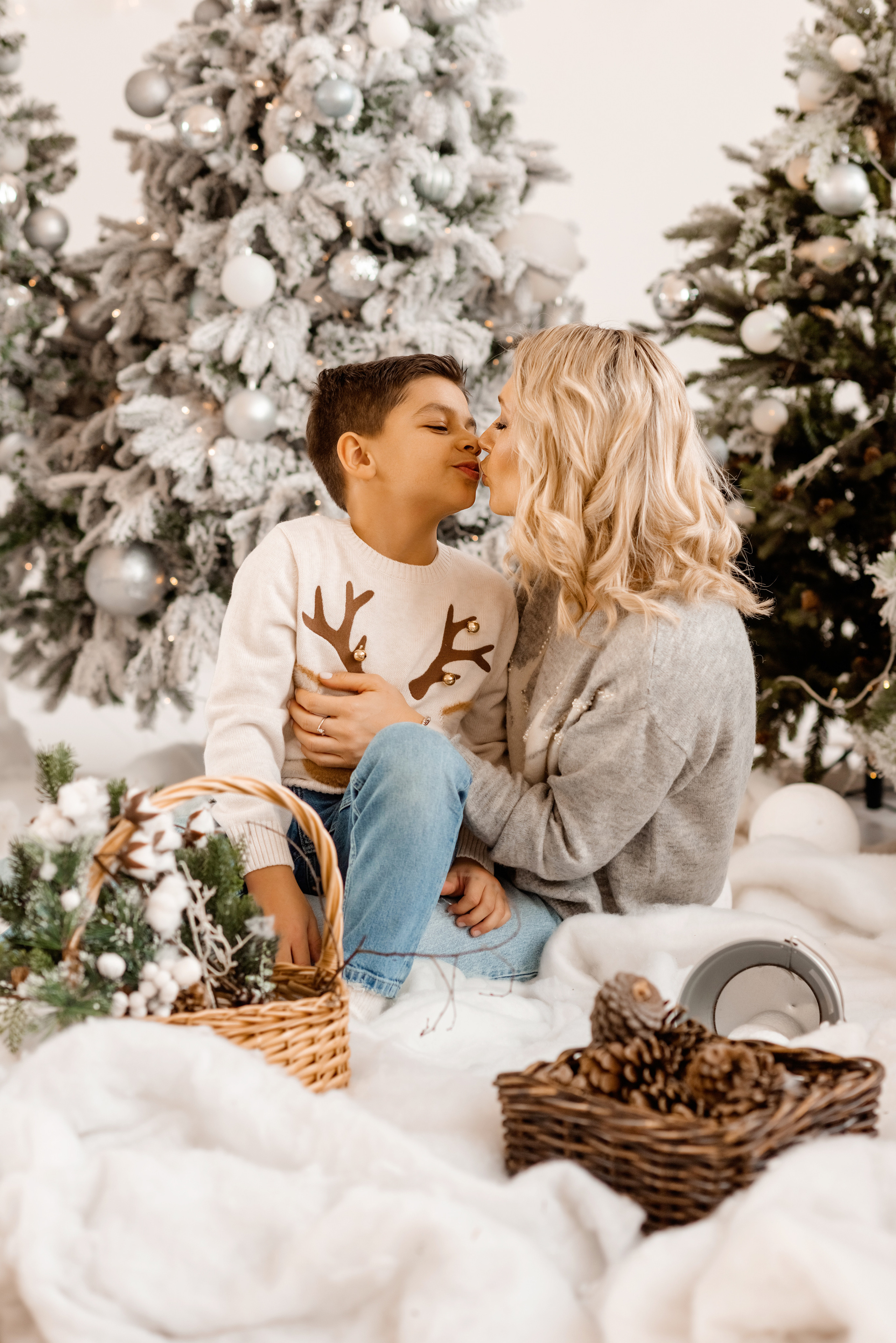 Новогодняя история для Гали и Дани. Профессиональный фотограф. Портрет, семья, дети