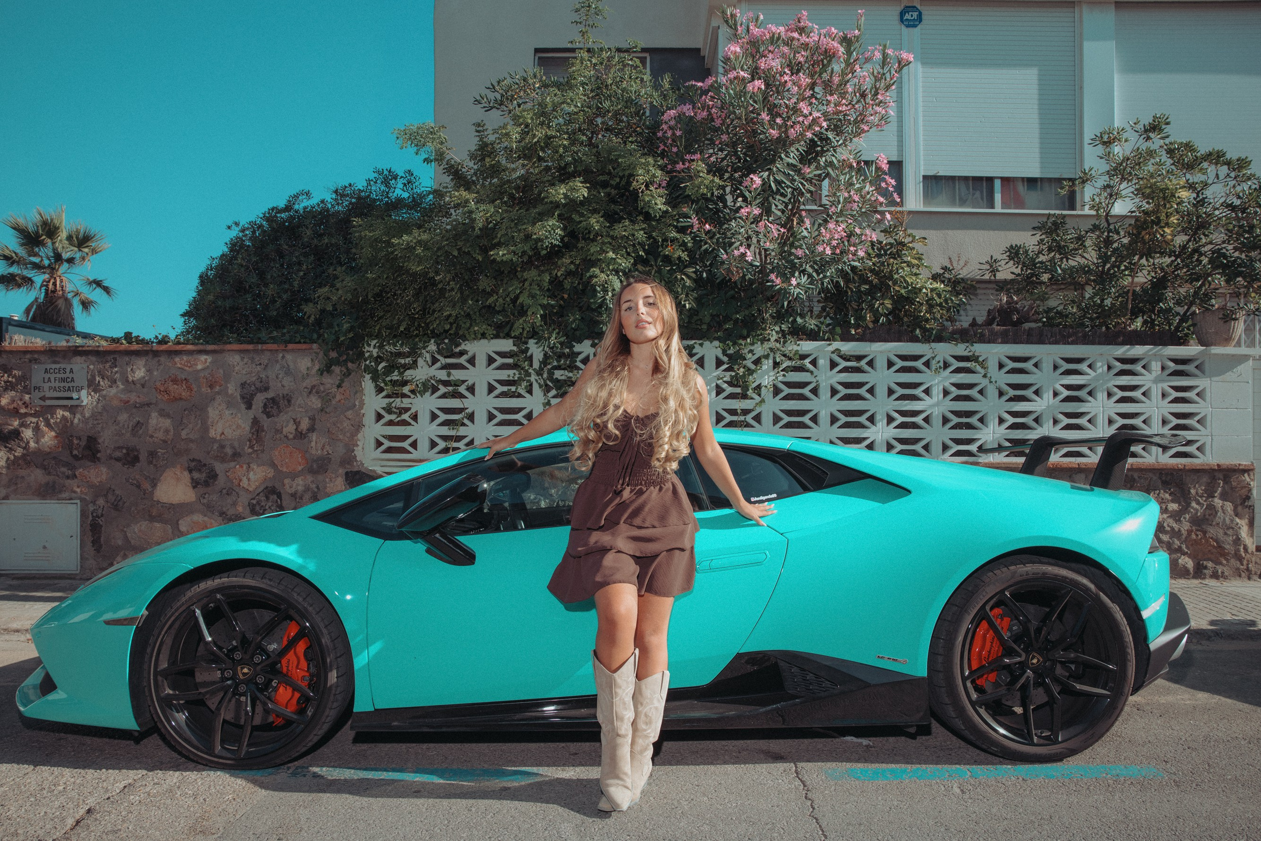 Girls and car photographer Barcelona