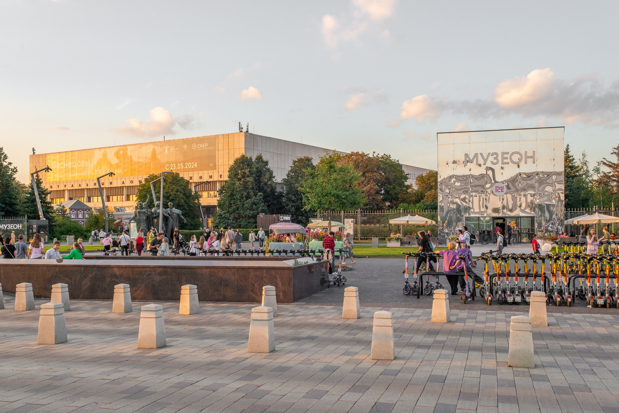 Достопримечательности Москвы. Коммерческая фотосъёмка городской среды, архитектуры и производственных объектов