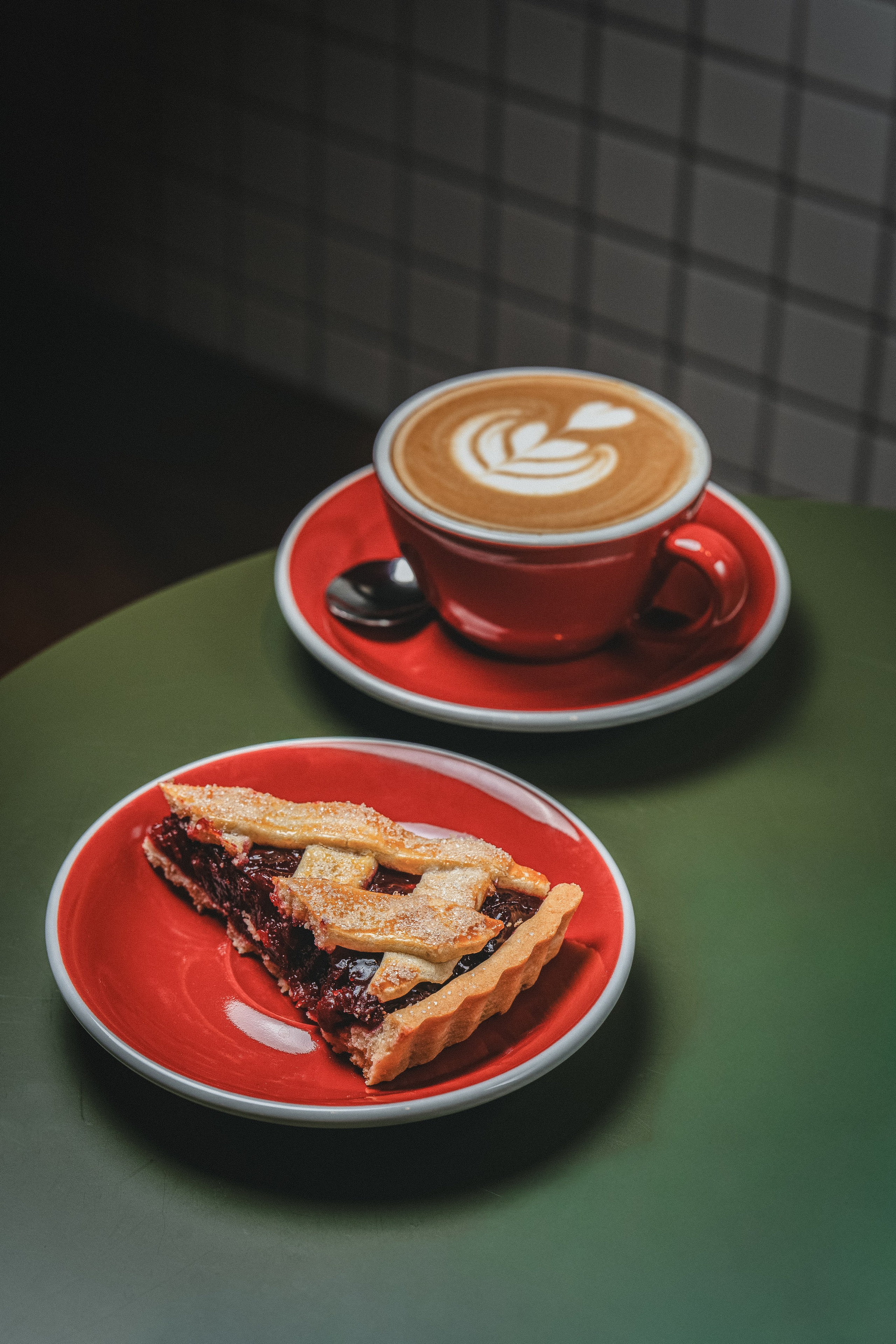 Сherry pie. Автор визуальных концепций и имиджевых съёмок Brand Visual Direction