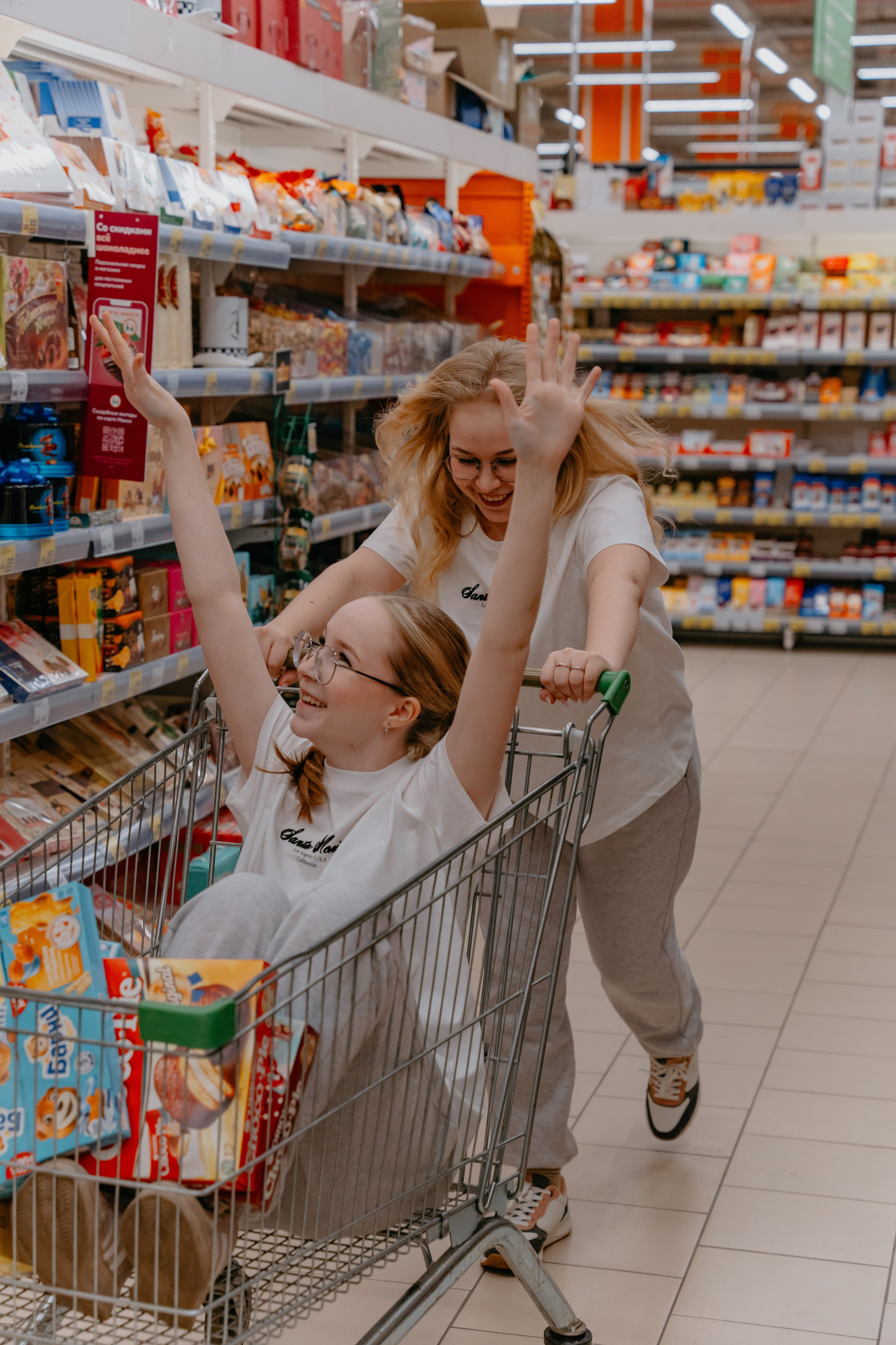 Поехали в ТЦ?