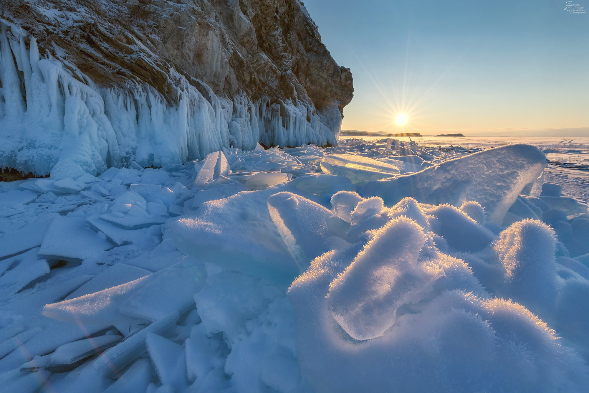 По раннему льду байкала на хивусе и авто