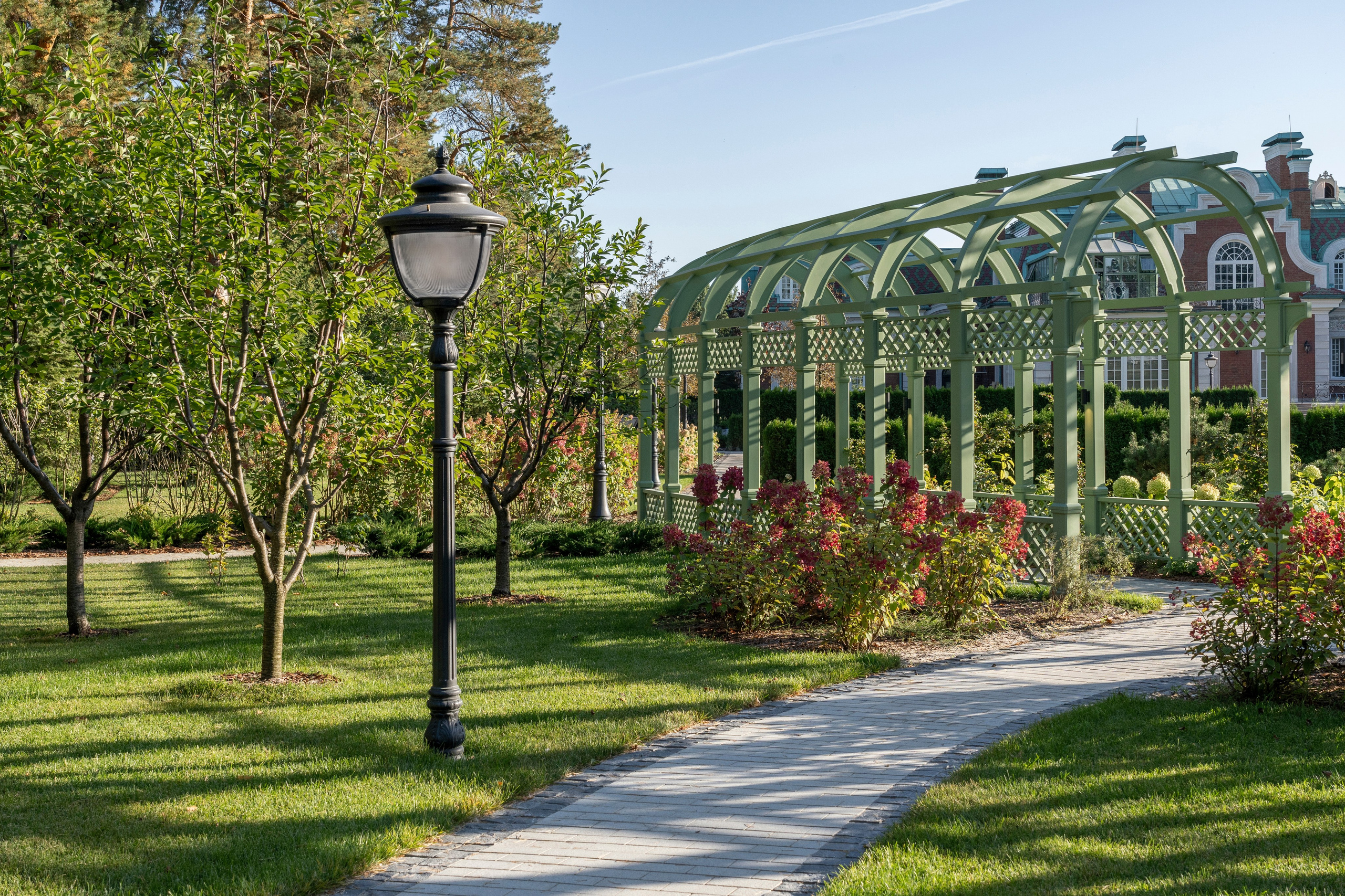 Scenic garden in the Moscow region. Артамонов Александр | Архитектурный и ландшафтный фотограф