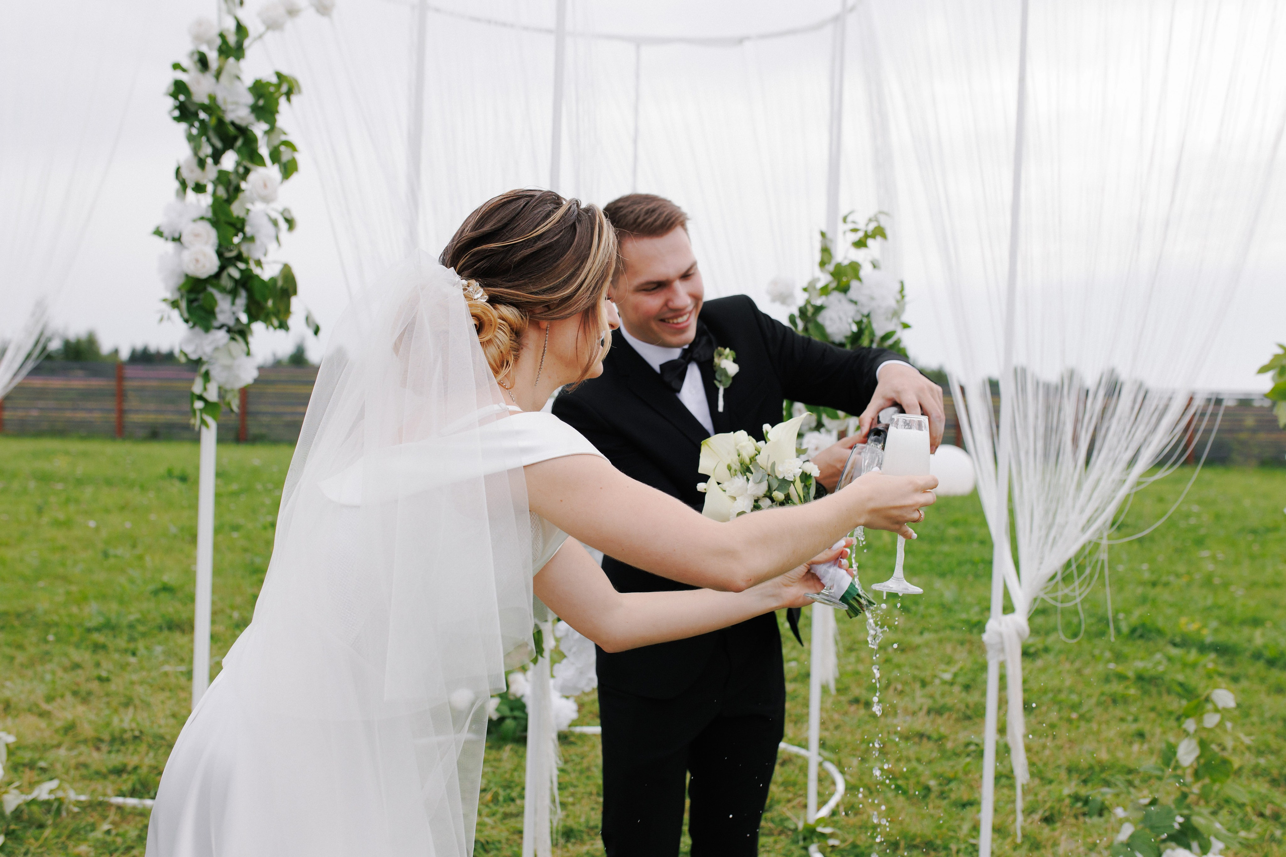 Свадебная фотосессия и банкетная часть в усадьбе СПБ. Свадебный фотограф СПБ