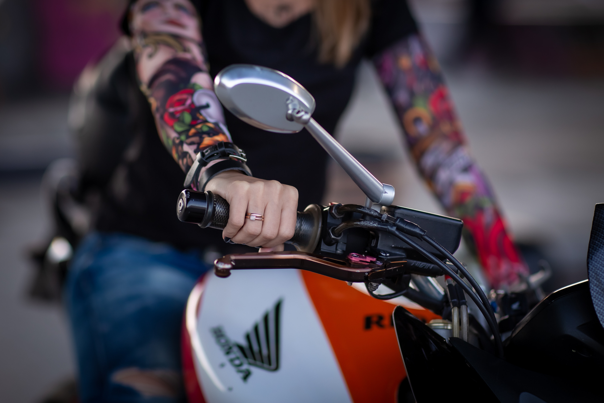 Ирочка, фотосессия с мотоциклом. Репортажный, семейный, свадебный фотограф Санкт-Петербург Ольга Лесюк