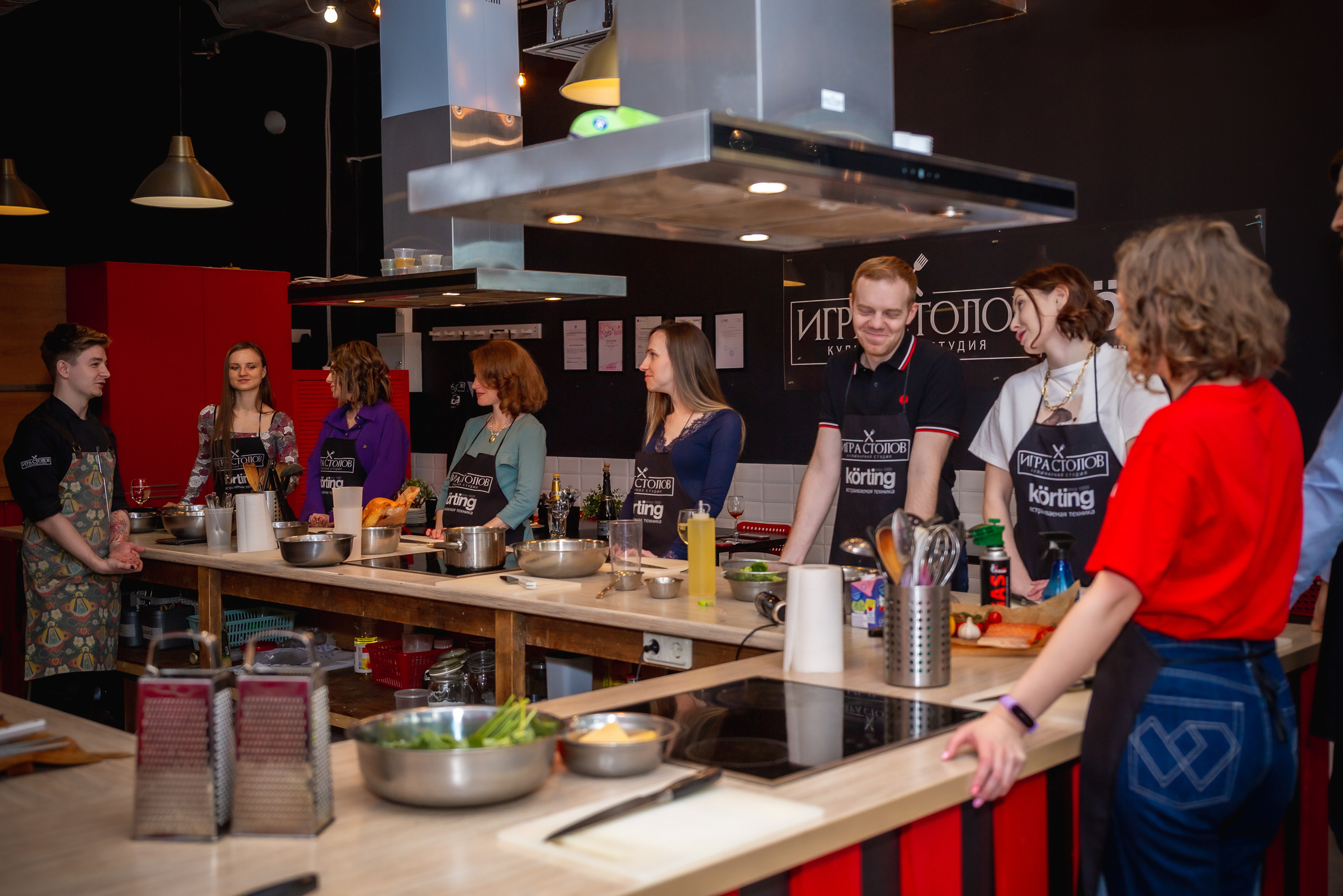 Игра столов. Репортажный, семейный, свадебный фотограф Санкт-Петербург Ольга Лесюк