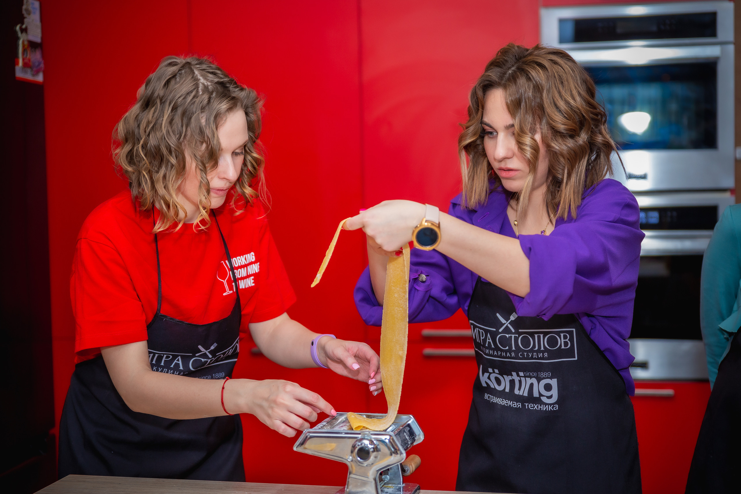 Игра столов. Репортажный, семейный, свадебный фотограф Санкт-Петербург Ольга Лесюк