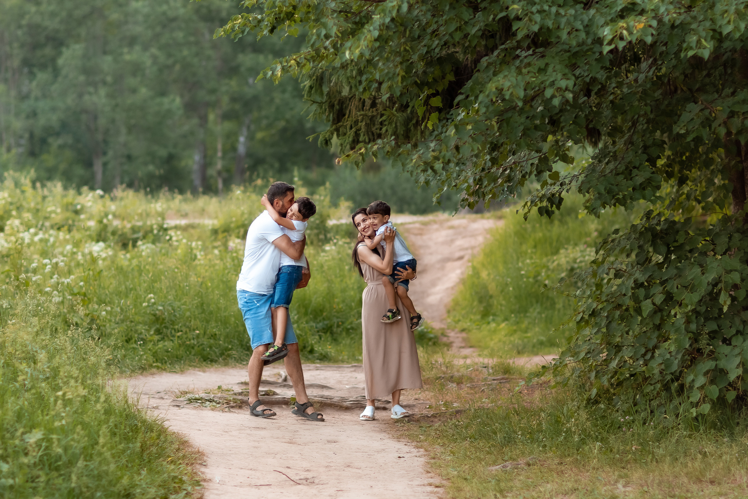 Летняя семейная съемка в Шуваловском парке. Репортажный, семейный, свадебный фотограф Санкт-Петербург Ольга Лесюк