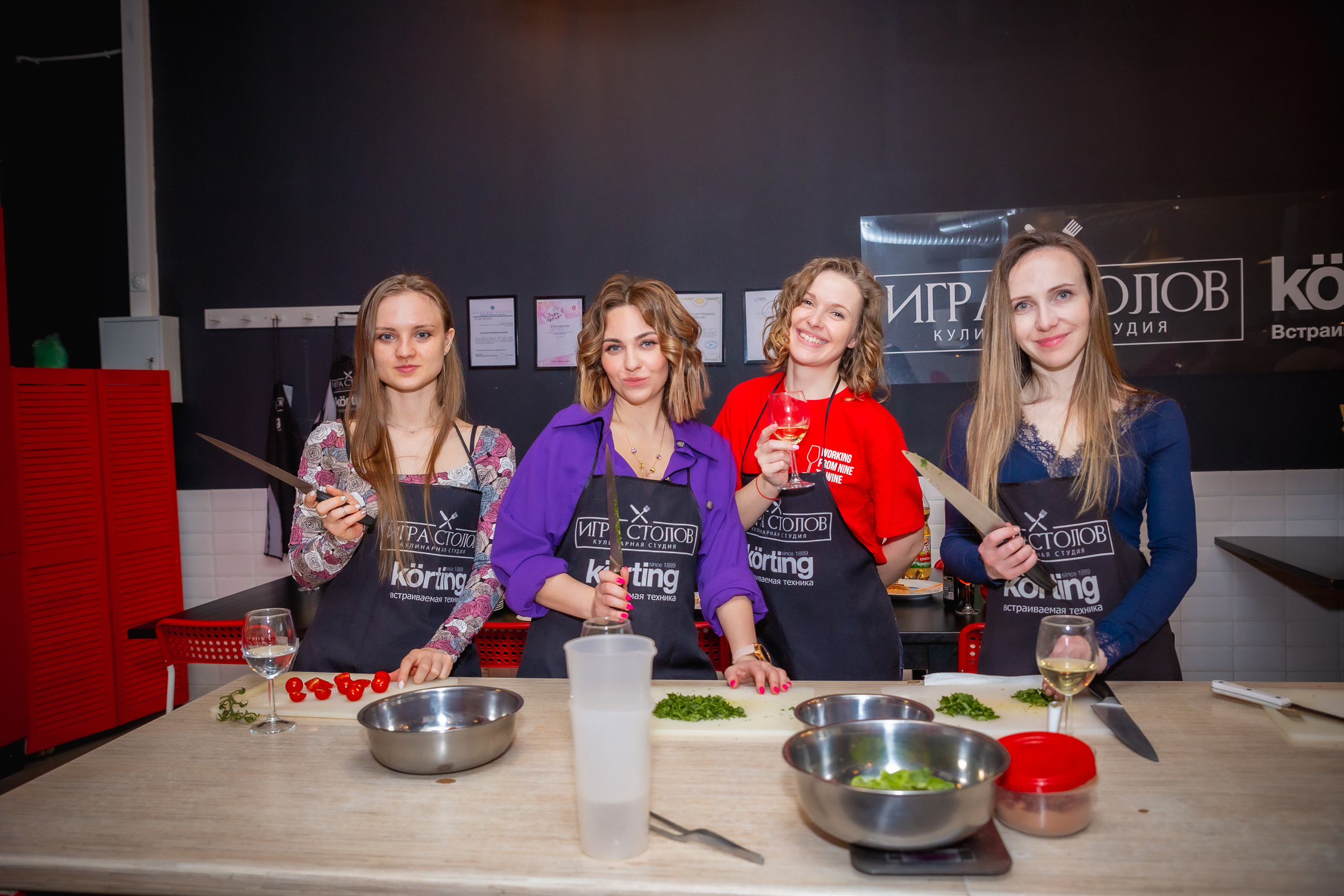 Игра столов. Репортажный, семейный, свадебный фотограф Санкт-Петербург Ольга Лесюк