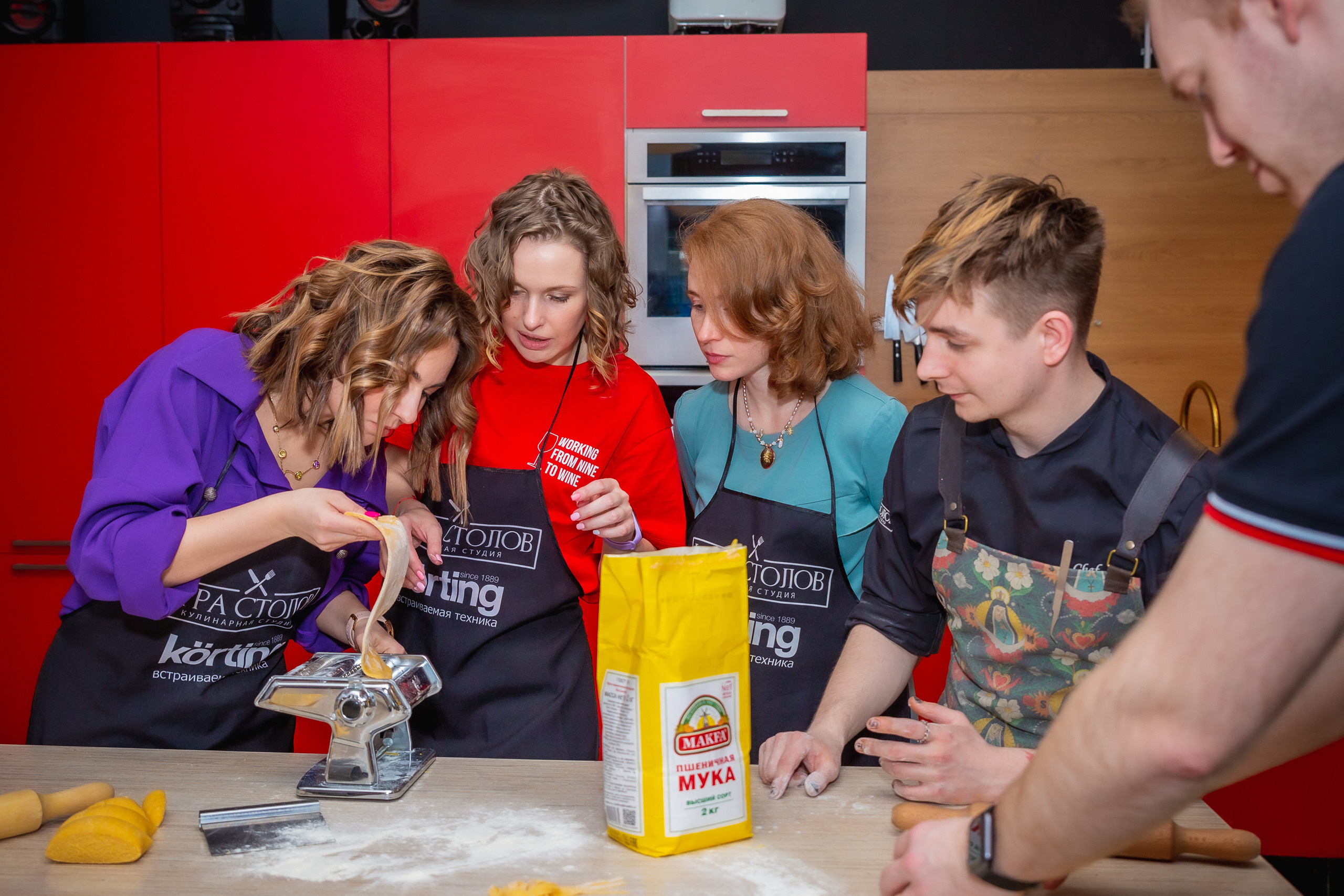 Игра столов. Репортажный, семейный, свадебный фотограф Санкт-Петербург Ольга Лесюк