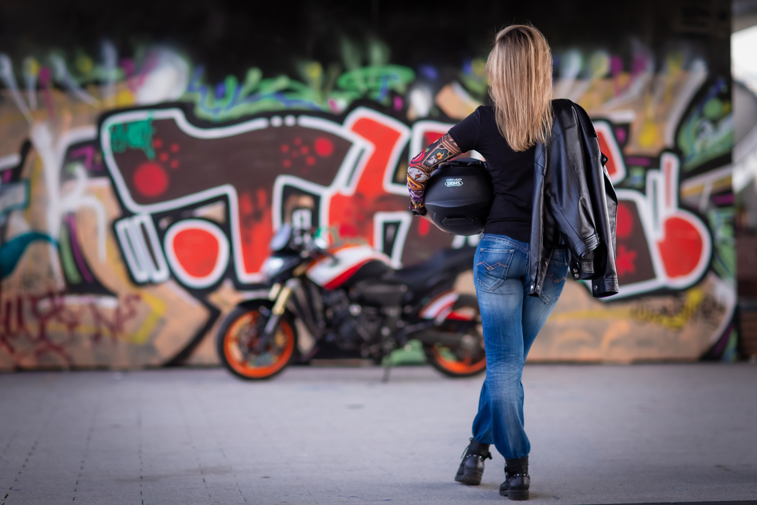 Ирочка, фотосессия с мотоциклом. Репортажный, семейный, свадебный фотограф Санкт-Петербург Ольга Лесюк