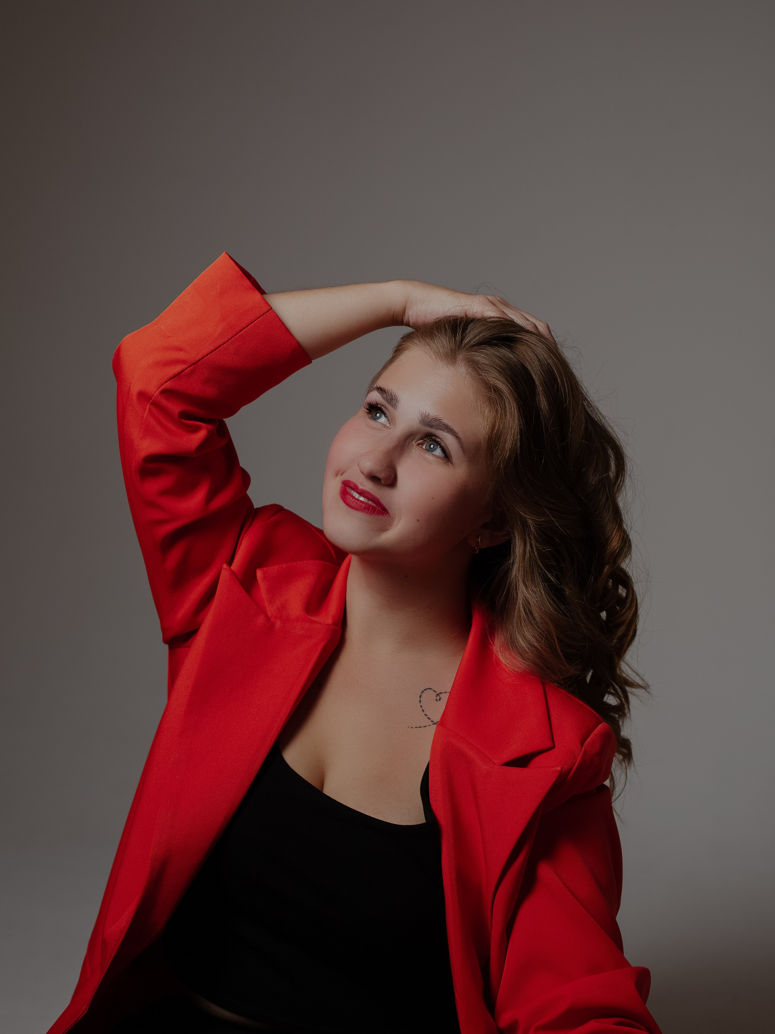 Полина. Фотограф Julia Milton | Портреты, съемки для маркетплейсов, лавстори, съёмка беременности в Санкт-Петербурге. Обучение фотографии в Спб очно