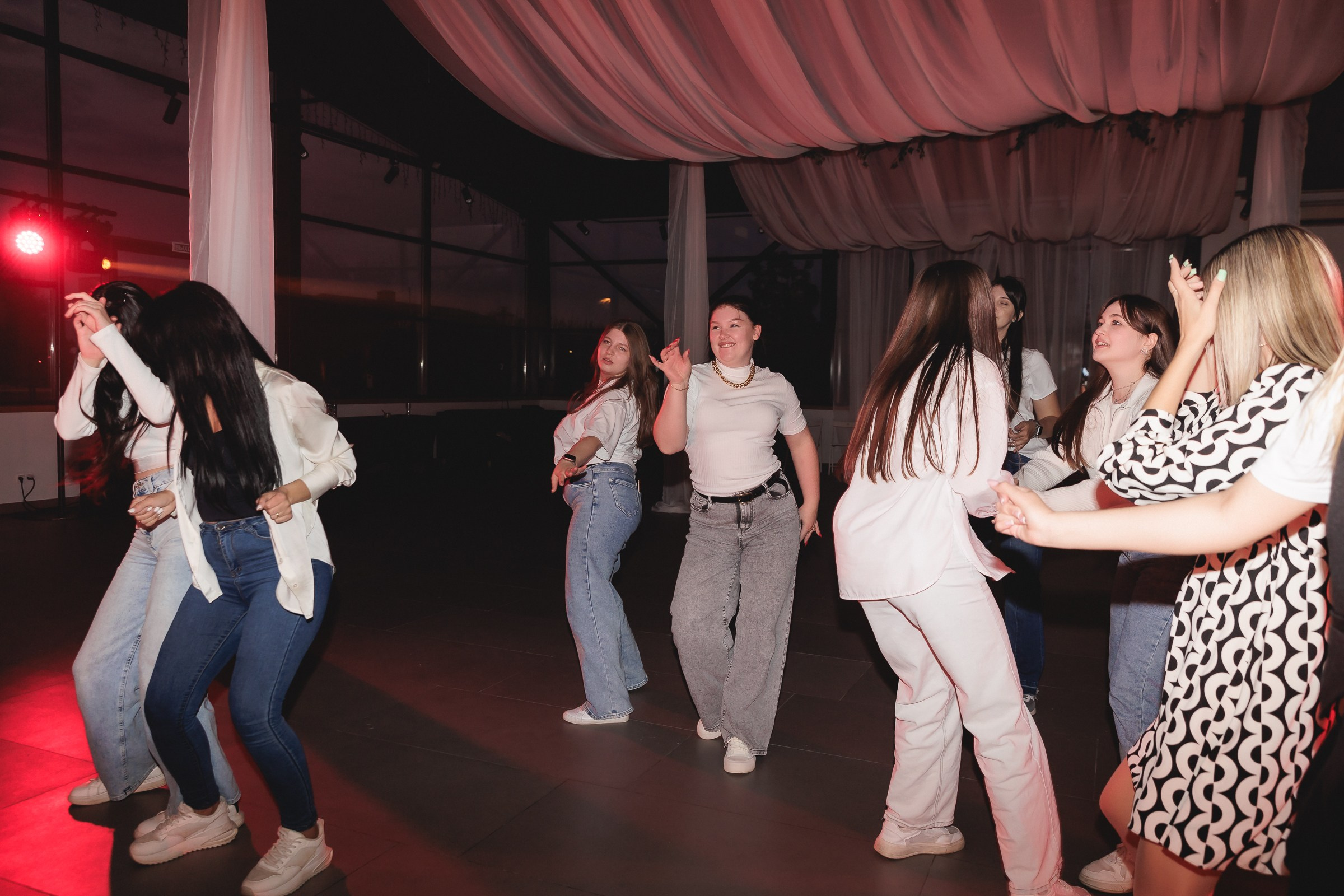 Тимбилдинг компании ПКБ. Фотограф в Волгограде — Александра Искандерова