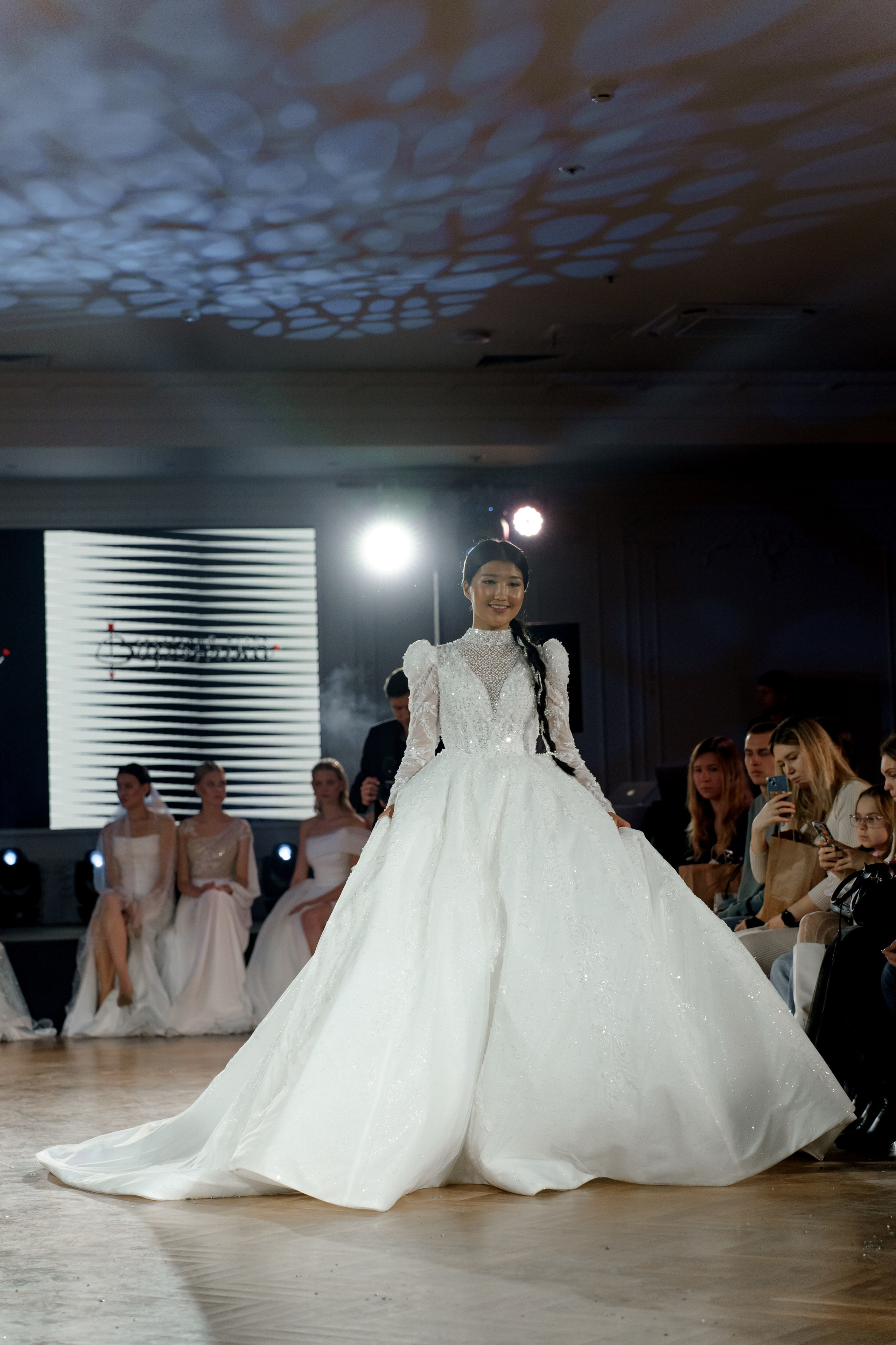 Выставка свадебных специалистов «Свадьба на 1000%». Свадебный фотограф в Санкт-Петербурге