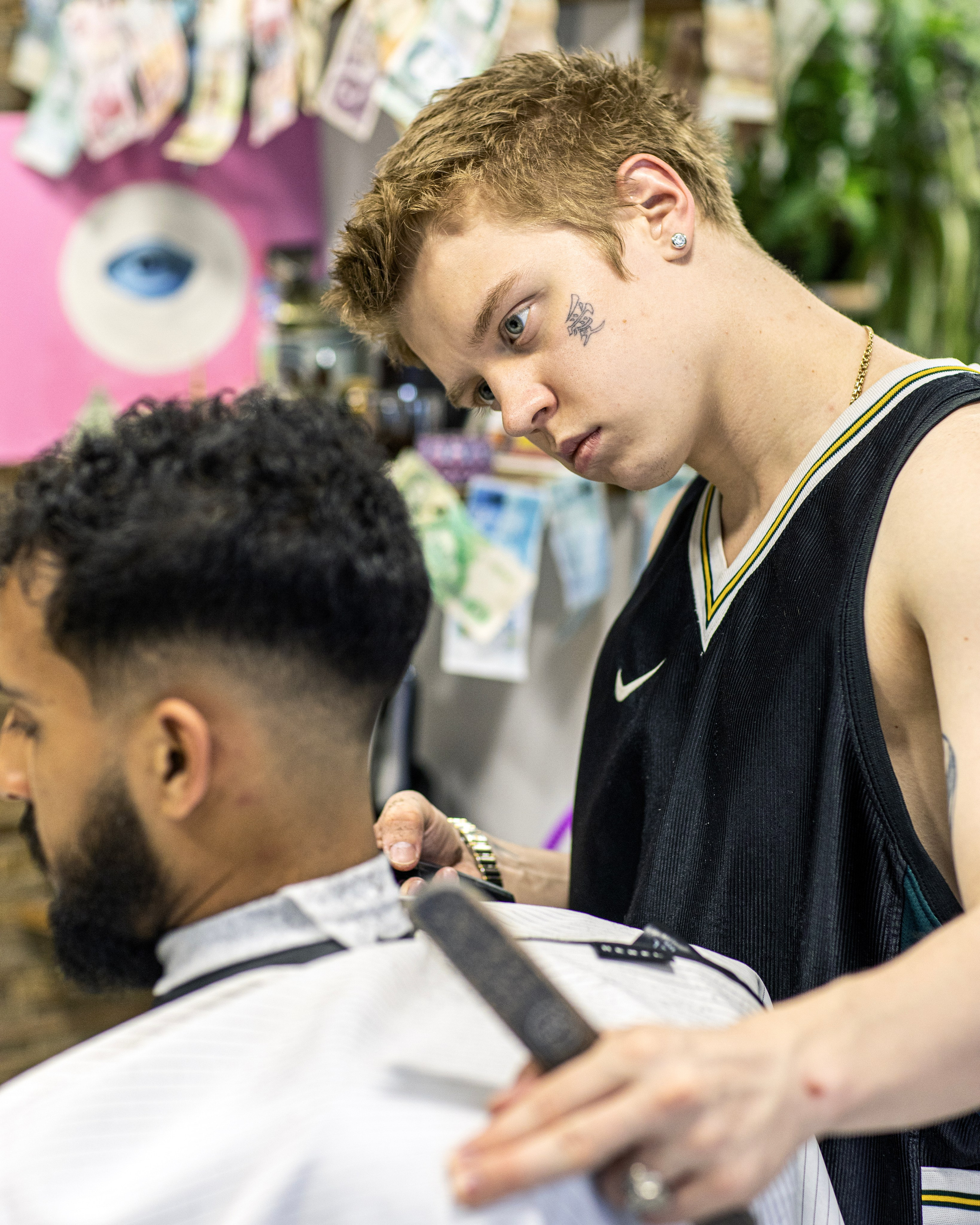 Барбершоп"Mens HUB». Медиапродюсер, фотограф в Минеральных Водах —Виктор Холодов