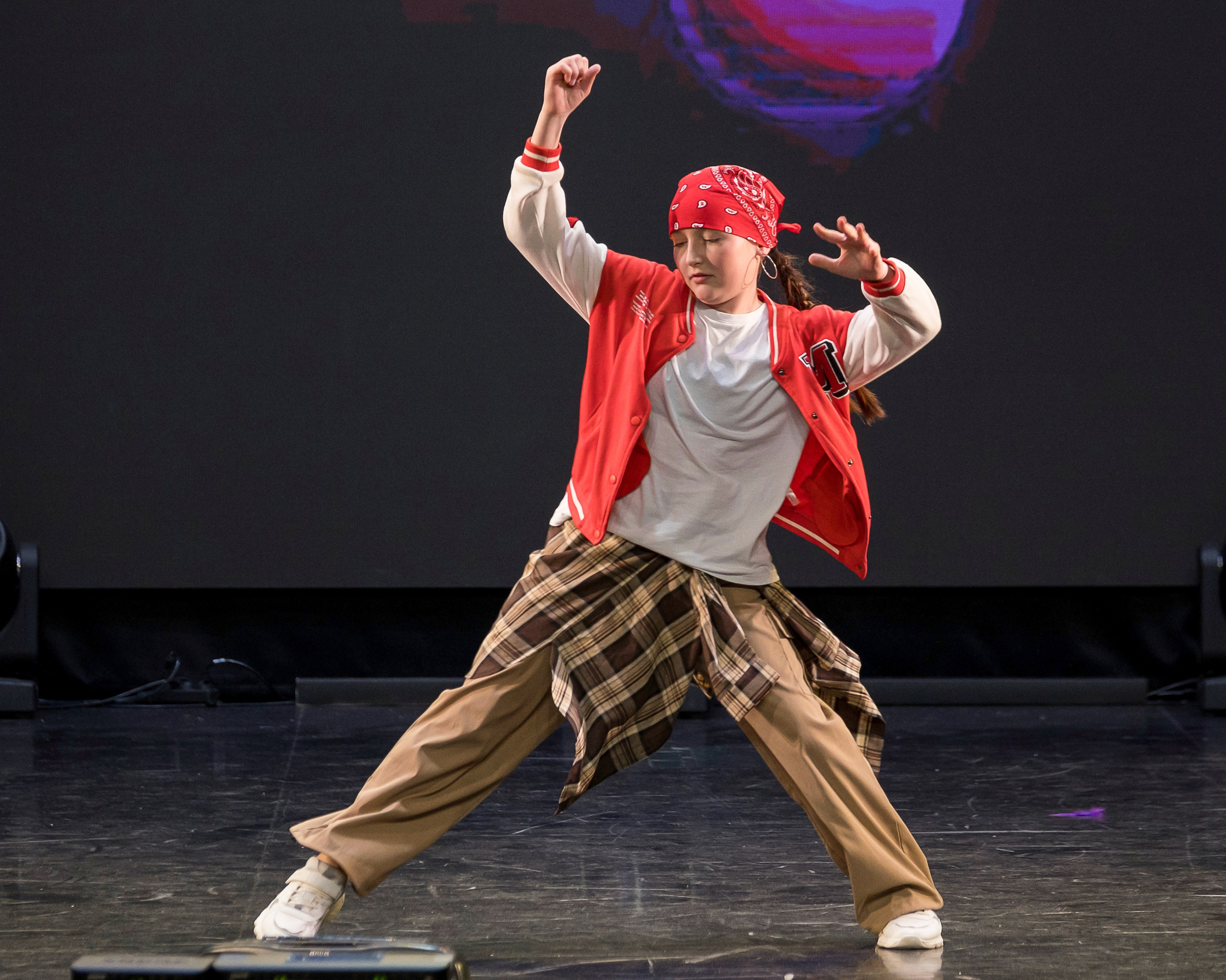 Живи танцуя 17 мая. Репортажный фотограф в Казани Павел Серпокрылов