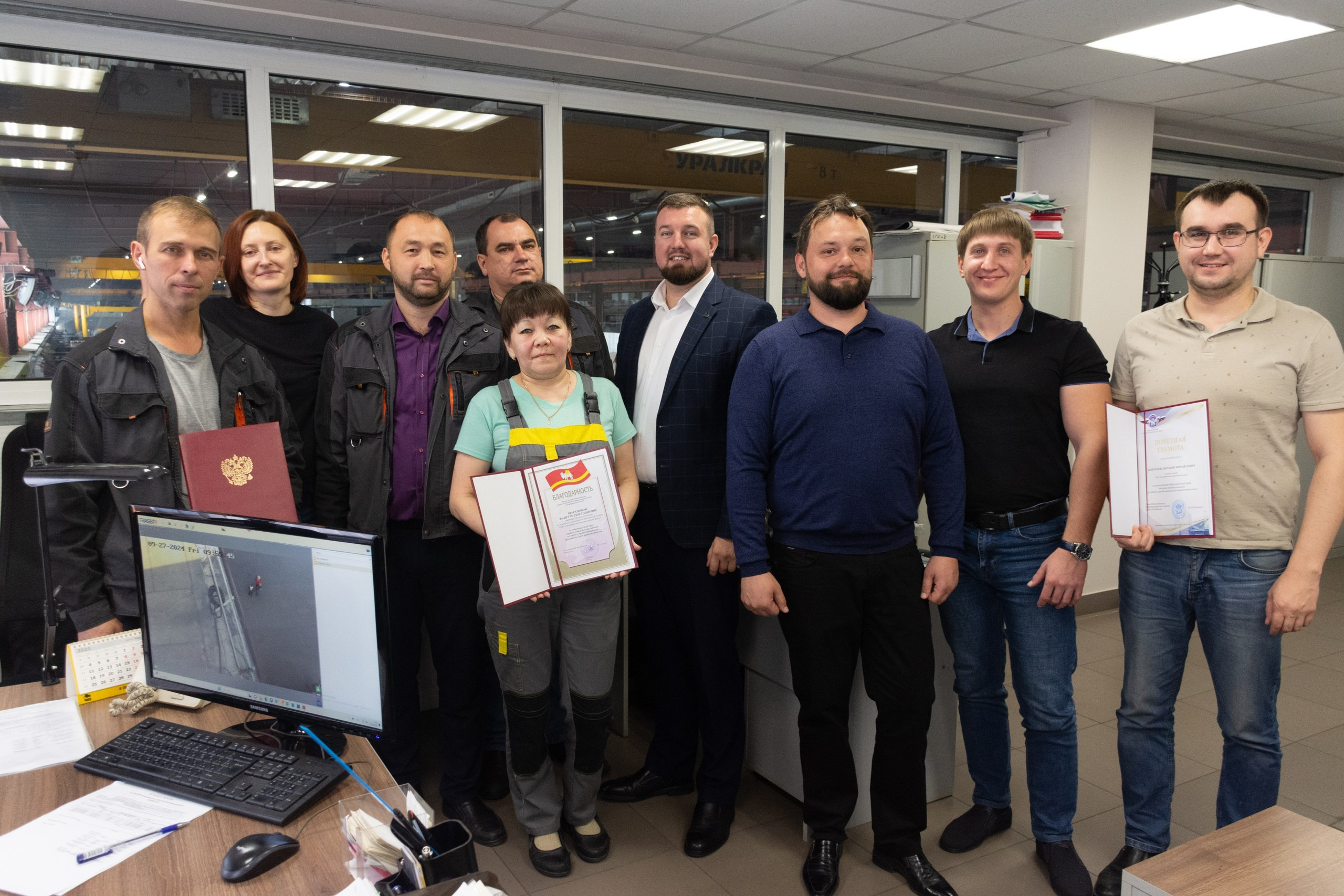 ЧКЗ Вручение благодарственных писем. Фотограф Максим Буряк