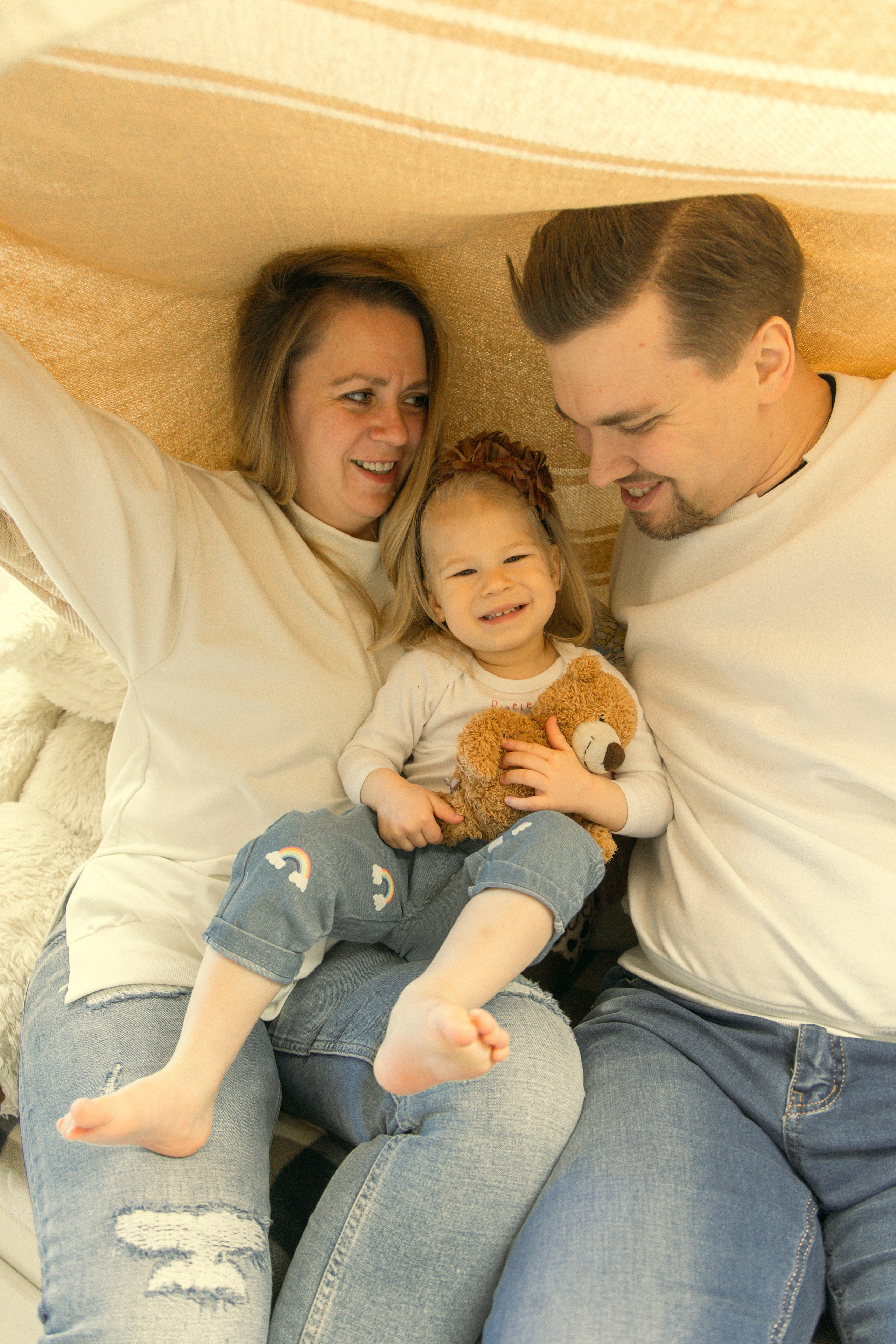 Марина Саша Вика. Фотосъёмка в квартире фотографа. Фотограф для маркетплейсов, фотоуслуги в Жуковском Татьяна Марсуверских