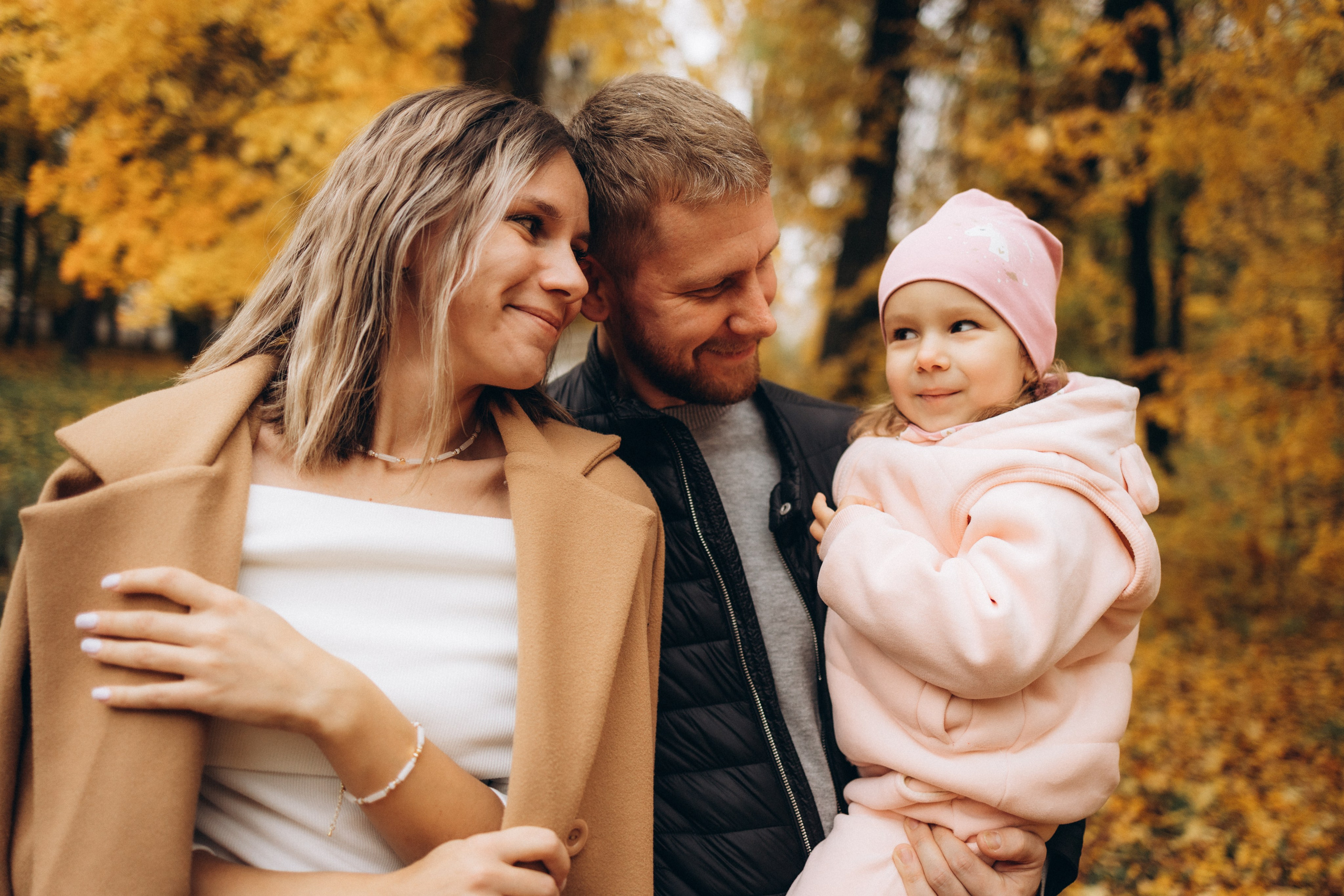 Осенняя семейная фотосъемка (11.10.2025 г.) г. Обнинск (Калужская обл.). Надежда Стар семейный и церковный фотограф в Жукове и Калужской области