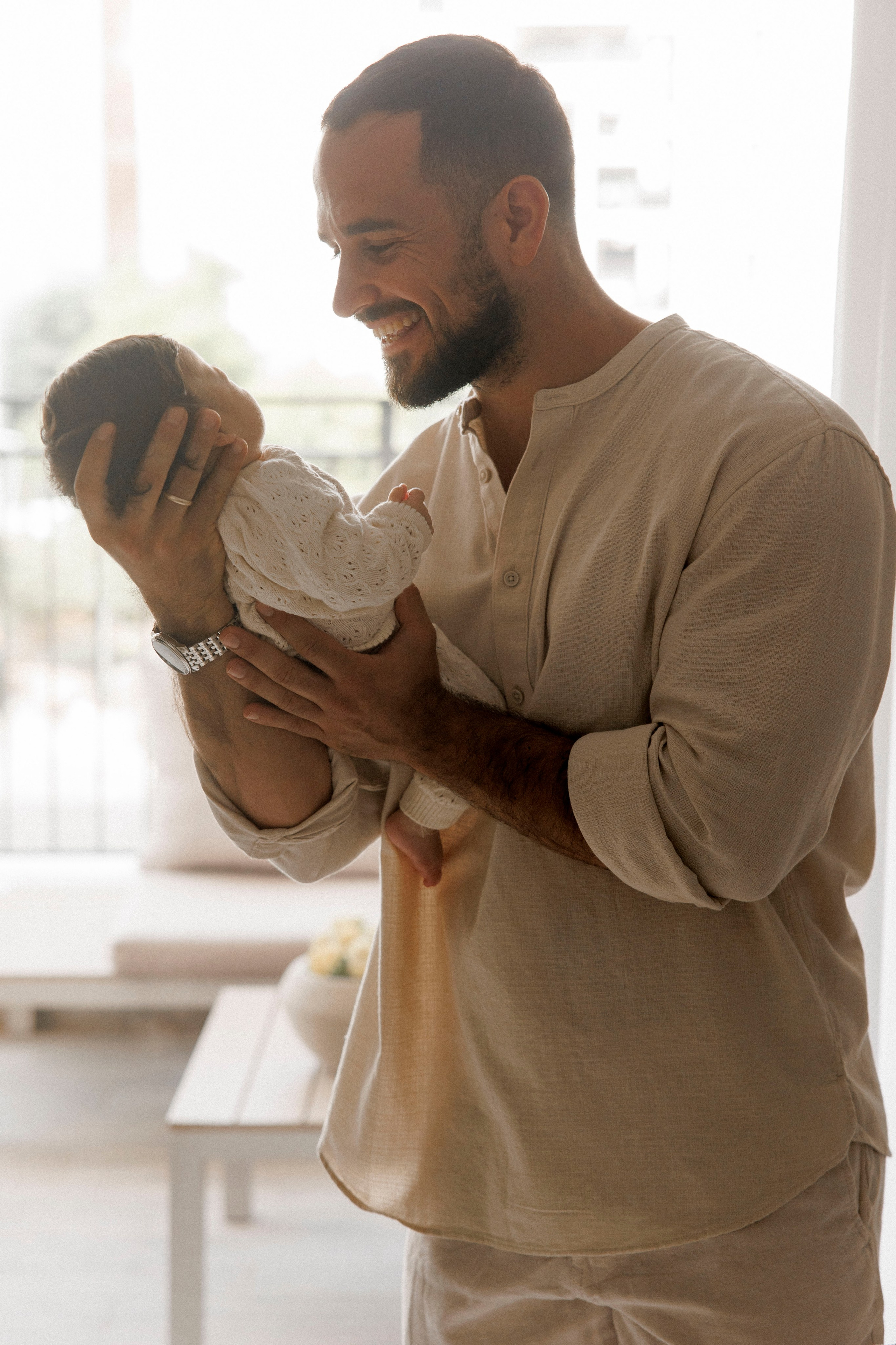 New born family photoshoot at home. Wedding and family photographer