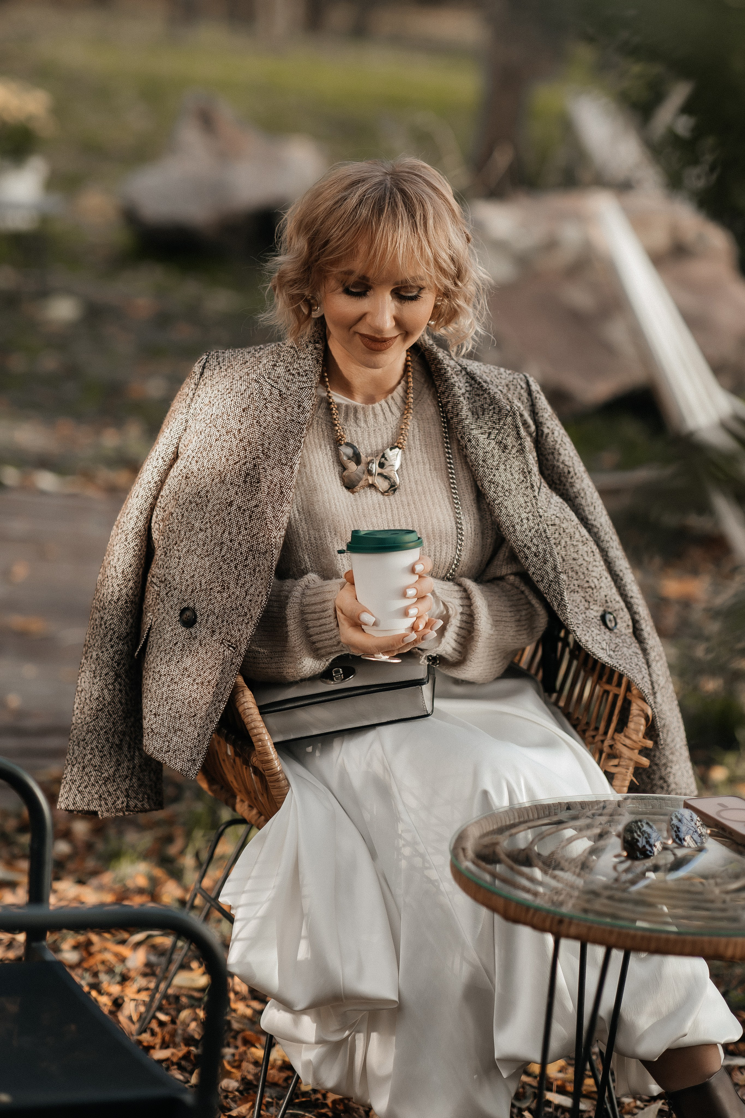 Маша и осень