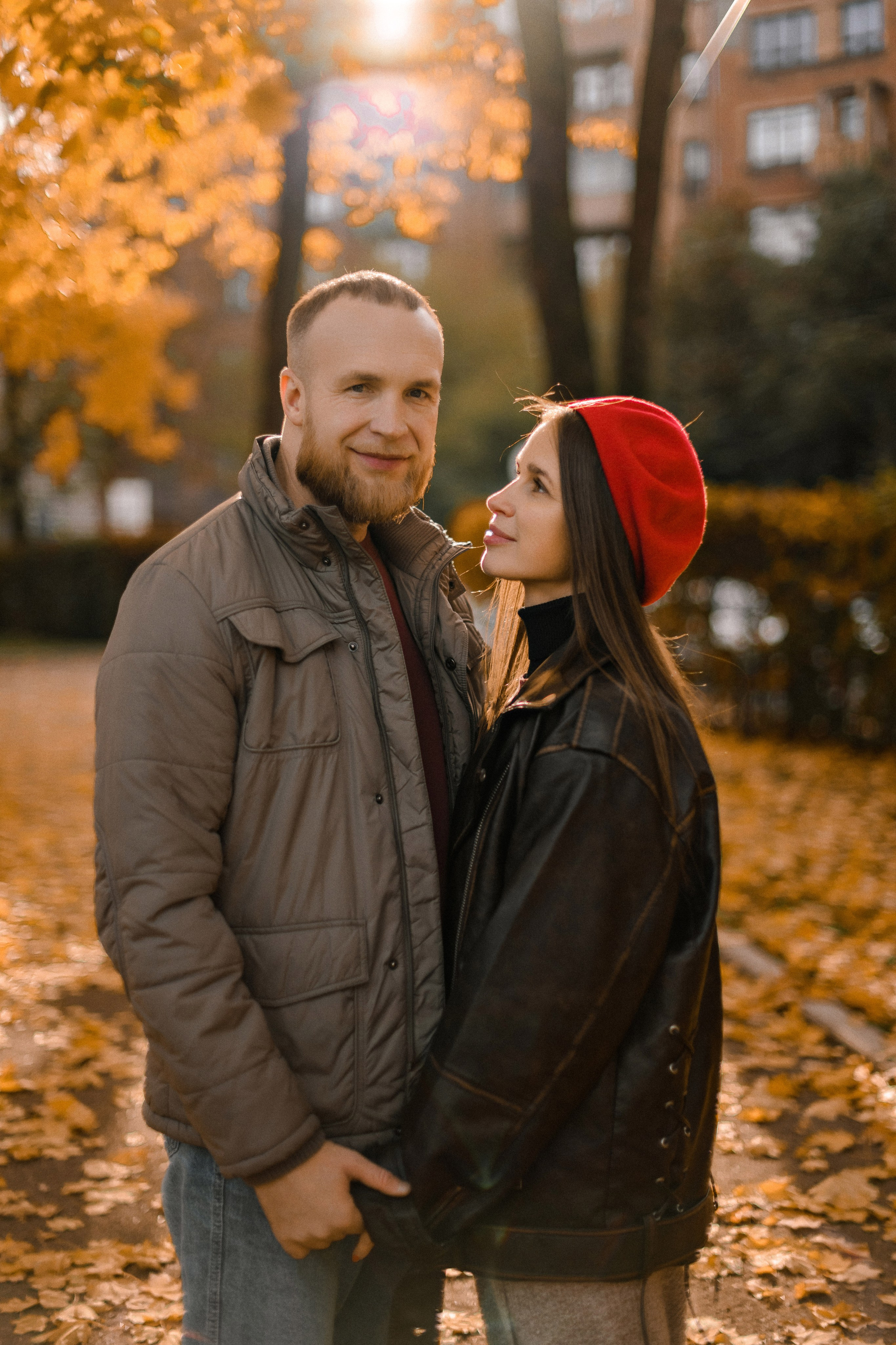 Люба и Коля. Осень на Петроградке. Свадебный фотограф в Санкт-Петербурге София Шубик