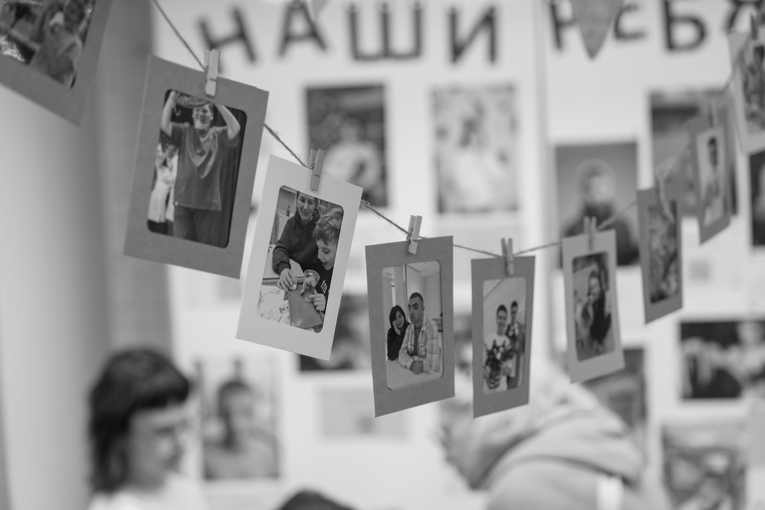 Репортаж выставки и концерта ко дню информирования об аутизме. Детский, семейный фотограф: newborn, беременность, годовасие, репортаж. Москва