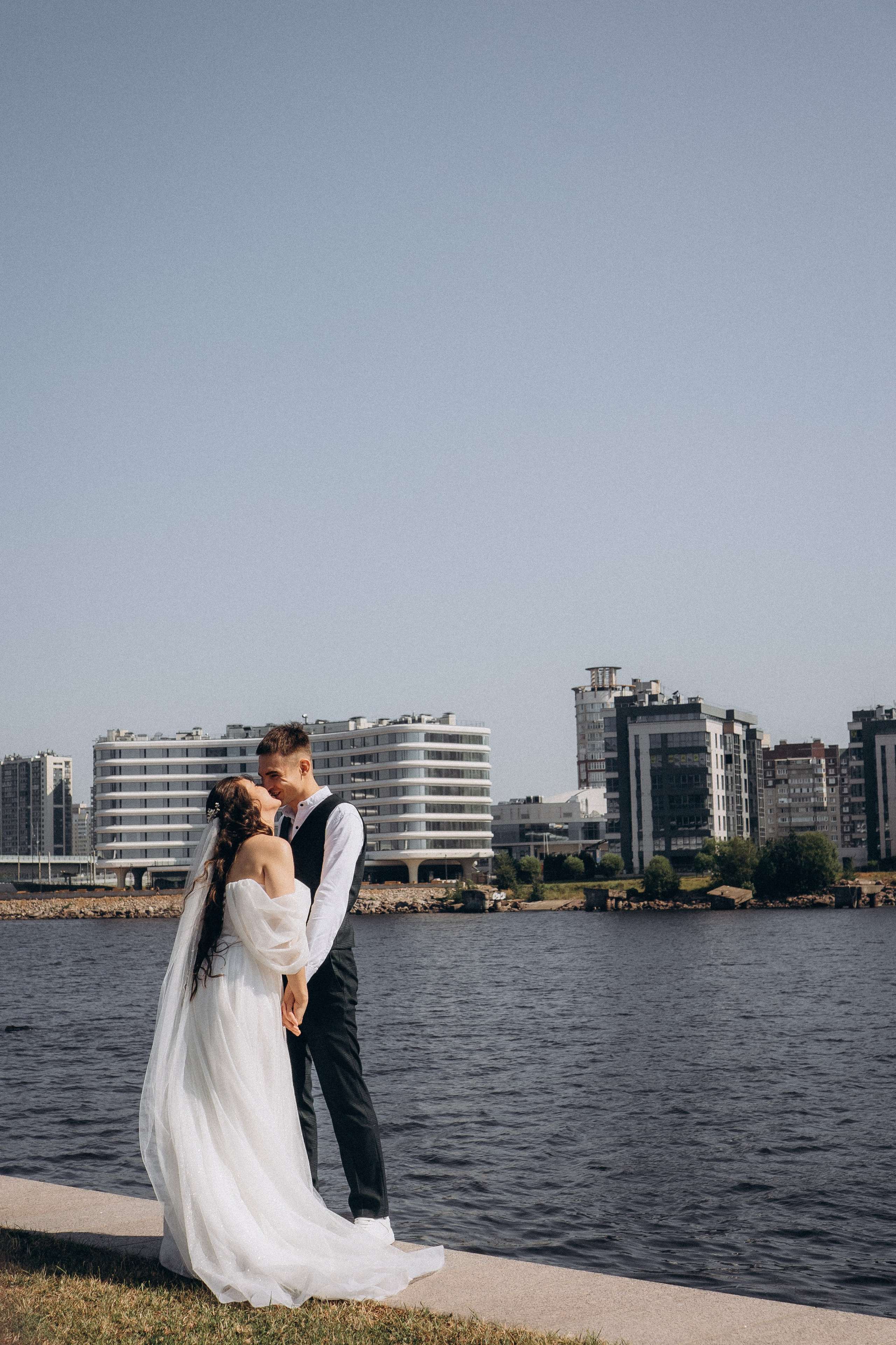 СВАДЕБНАЯ СЬЕМК В ПАРКЕ 300-ЛЕТИЯ. Профессиональный фотограф, Санкт-Петербург — Виктория Богомолова