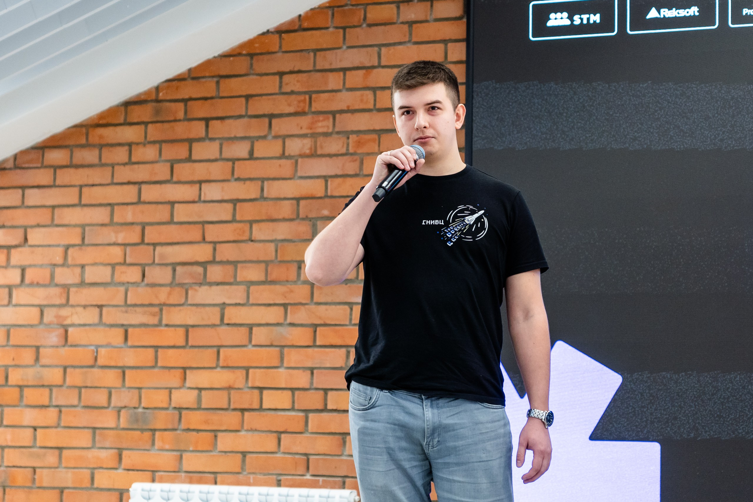 Неймарк. Моя профессия IT. Репортажный и портретный фотограф в Нижнем Новгороде Максим Горшков