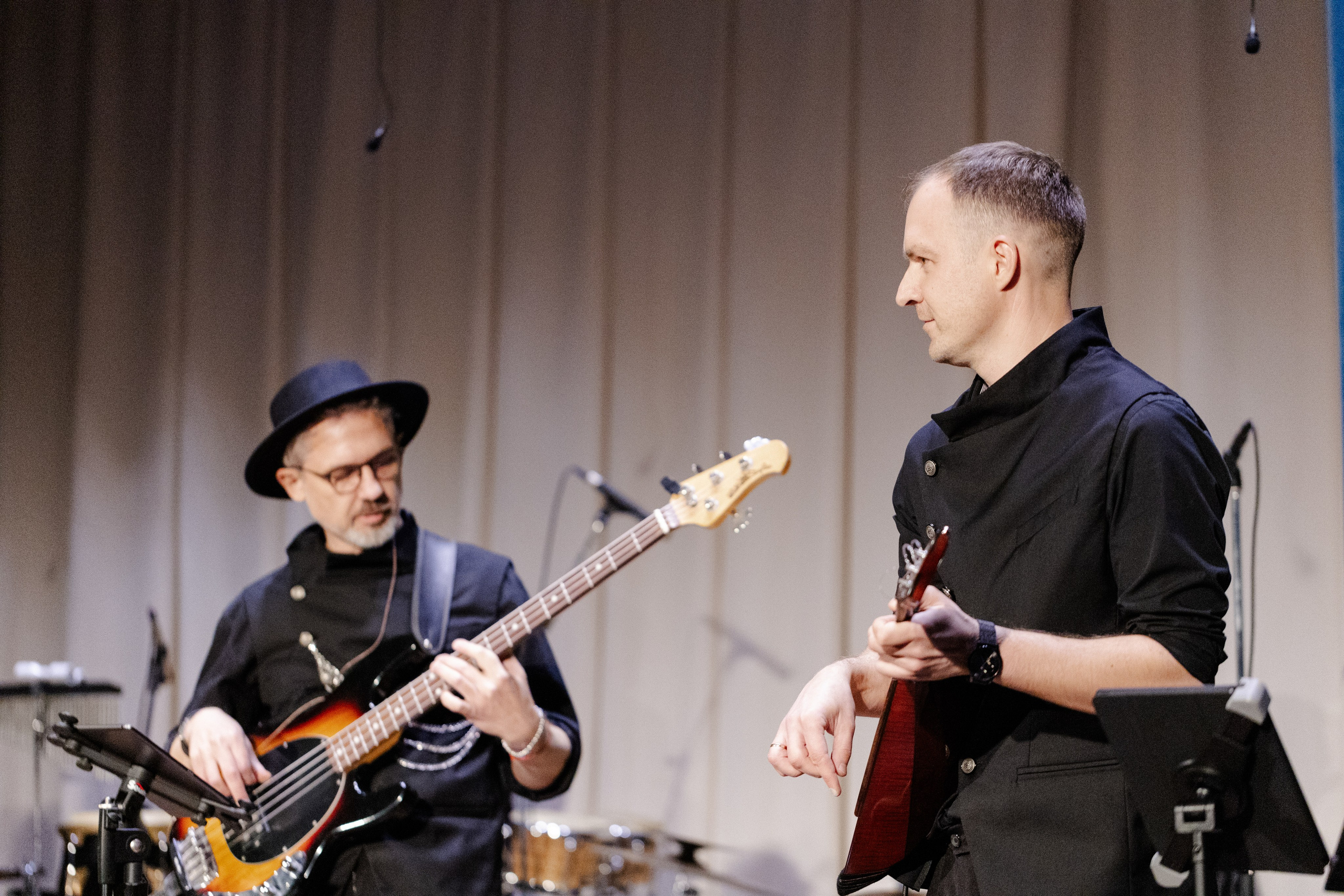 Сольный концерт 4.10. СУРОВЦЕВА project. Эстрадно-народный кавер-бэнд