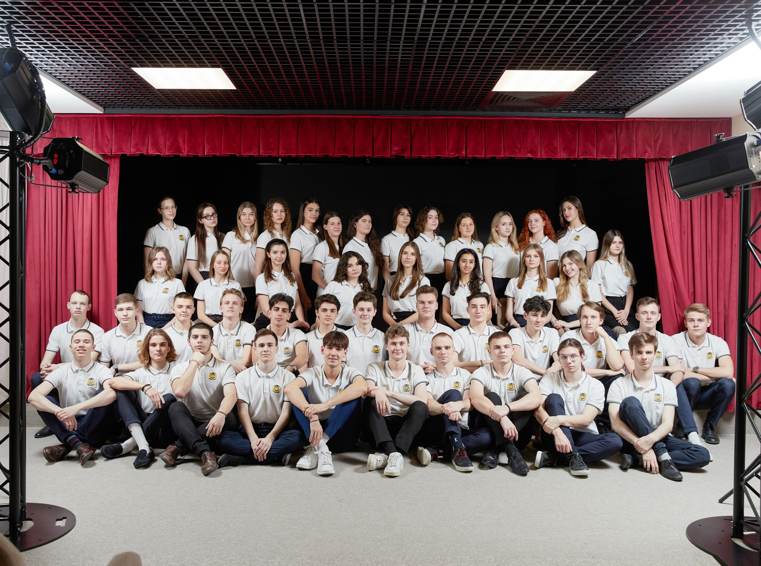 Подготовка к съемке история. Выпускные альбомы Ростов-на-Дону Кристина Невиль