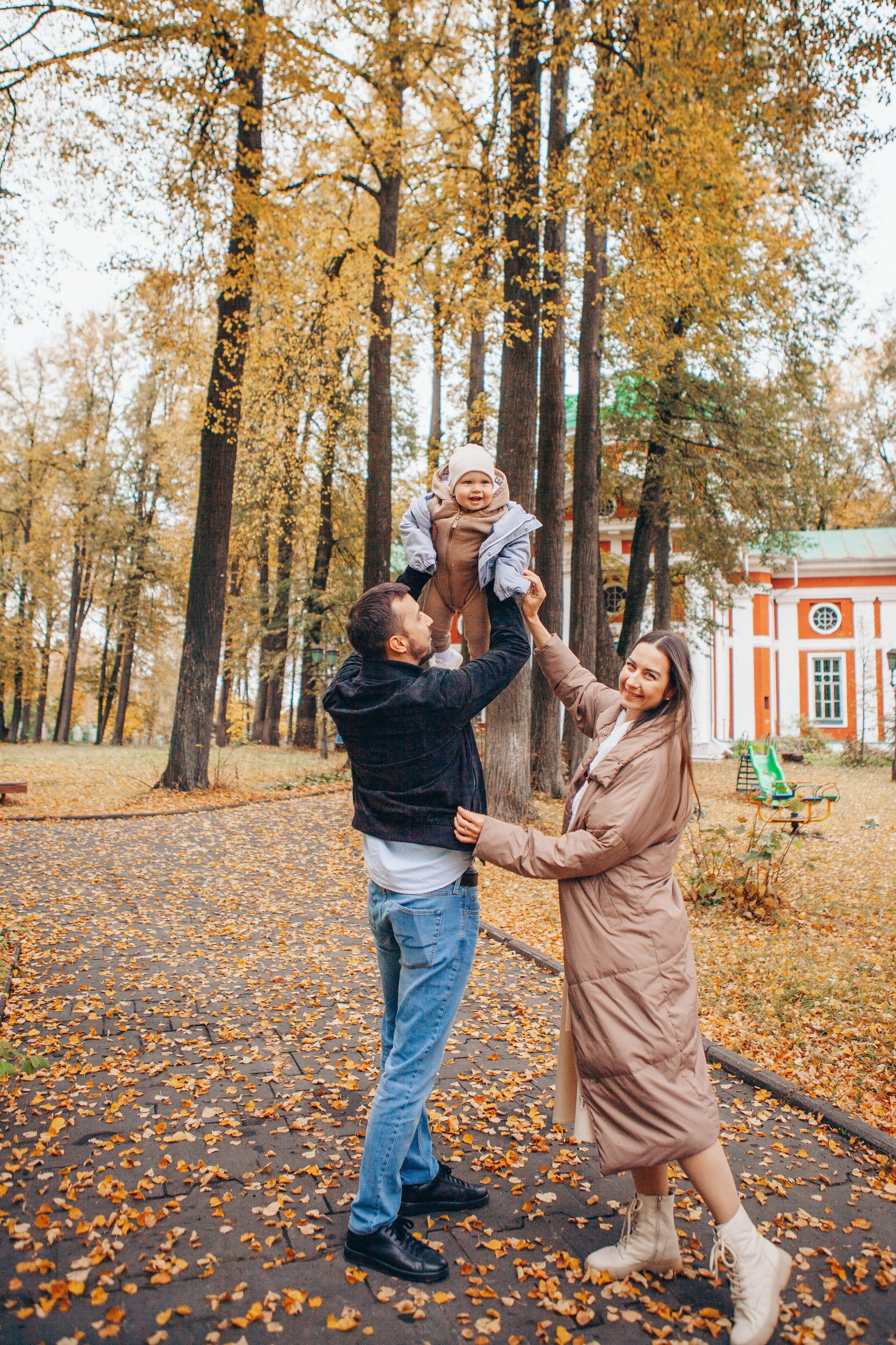 Крещение ребенка в церкви. Фотограф Ольга Ефремова