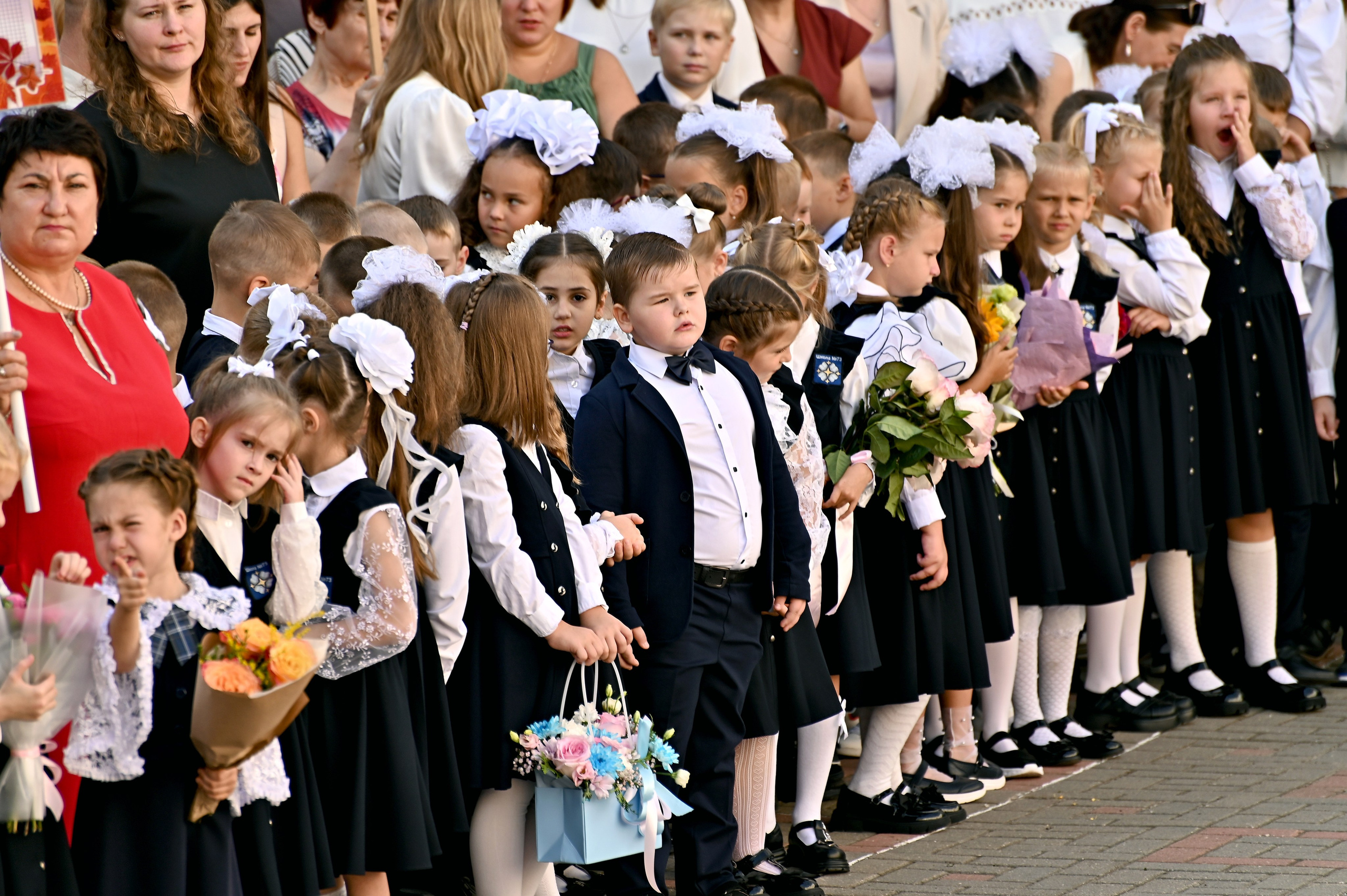 Первоклассник. ФОТОГРАФ ВАШИХ МЕРОПРИЯТИЙ РЯЗАНЬ СЕРГЕЙ КЛЮЕВ Концертная фотография близка к репортажу и портретной съемке