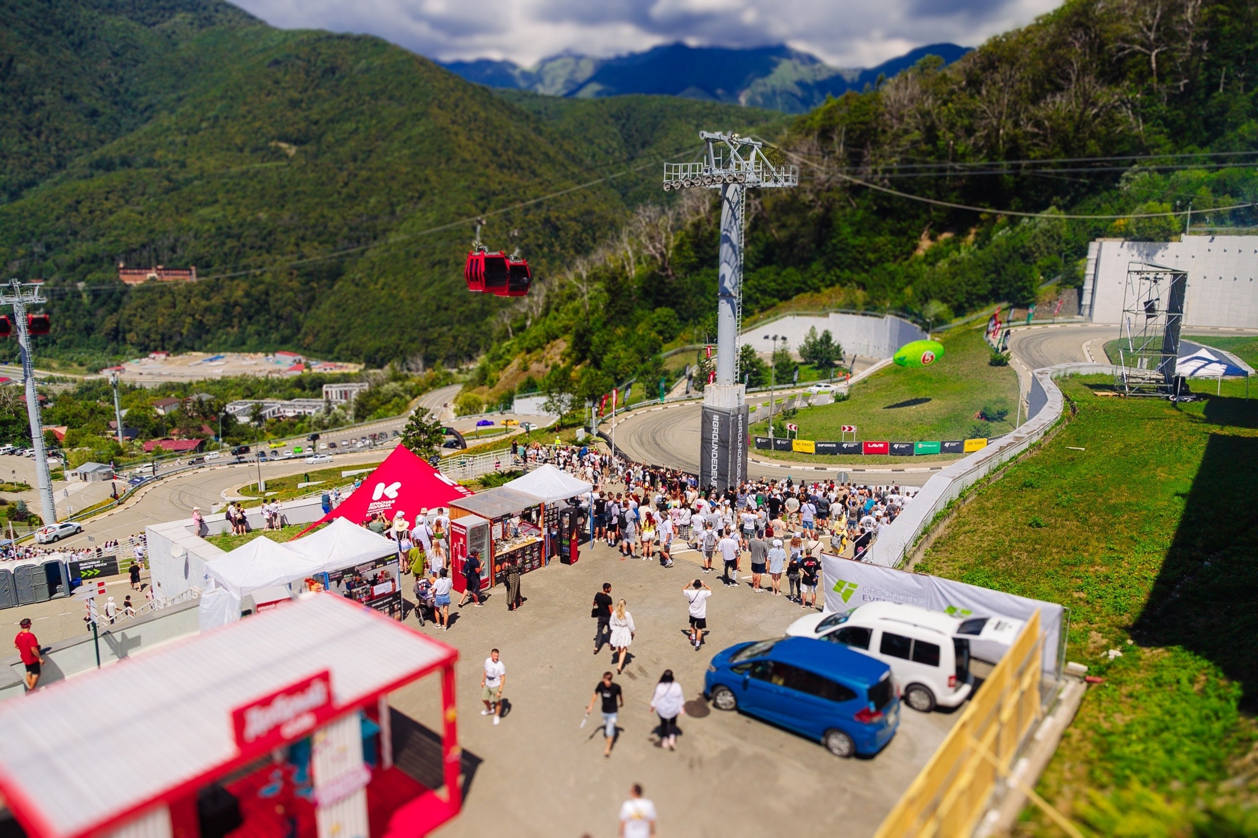 съёмка для контента. репортаж. репортажный фотограф на Алтае . съёмка для контента на Алтае. съёмка для контента Горно-Алтайск. фотограф Яков Рослин. репортажный фотограф Горно-Алтайск.