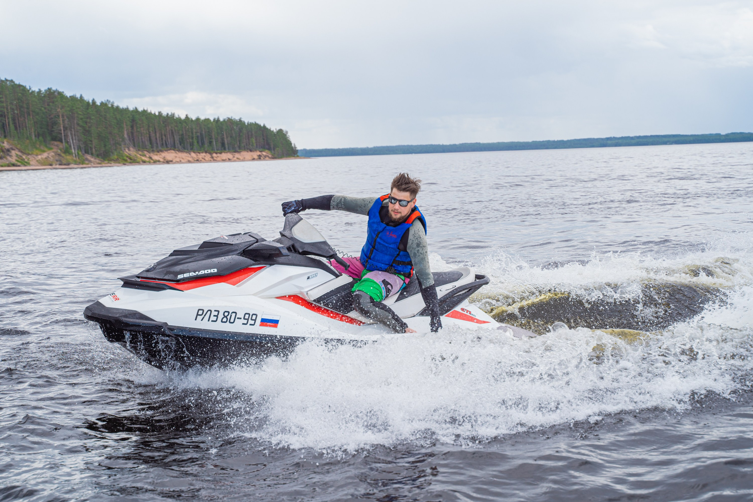 Гидровыезд в Коневский мужской монастырь. Свадебный, семейный, портретный, репортажный фотограф в Санкт-Петербурге