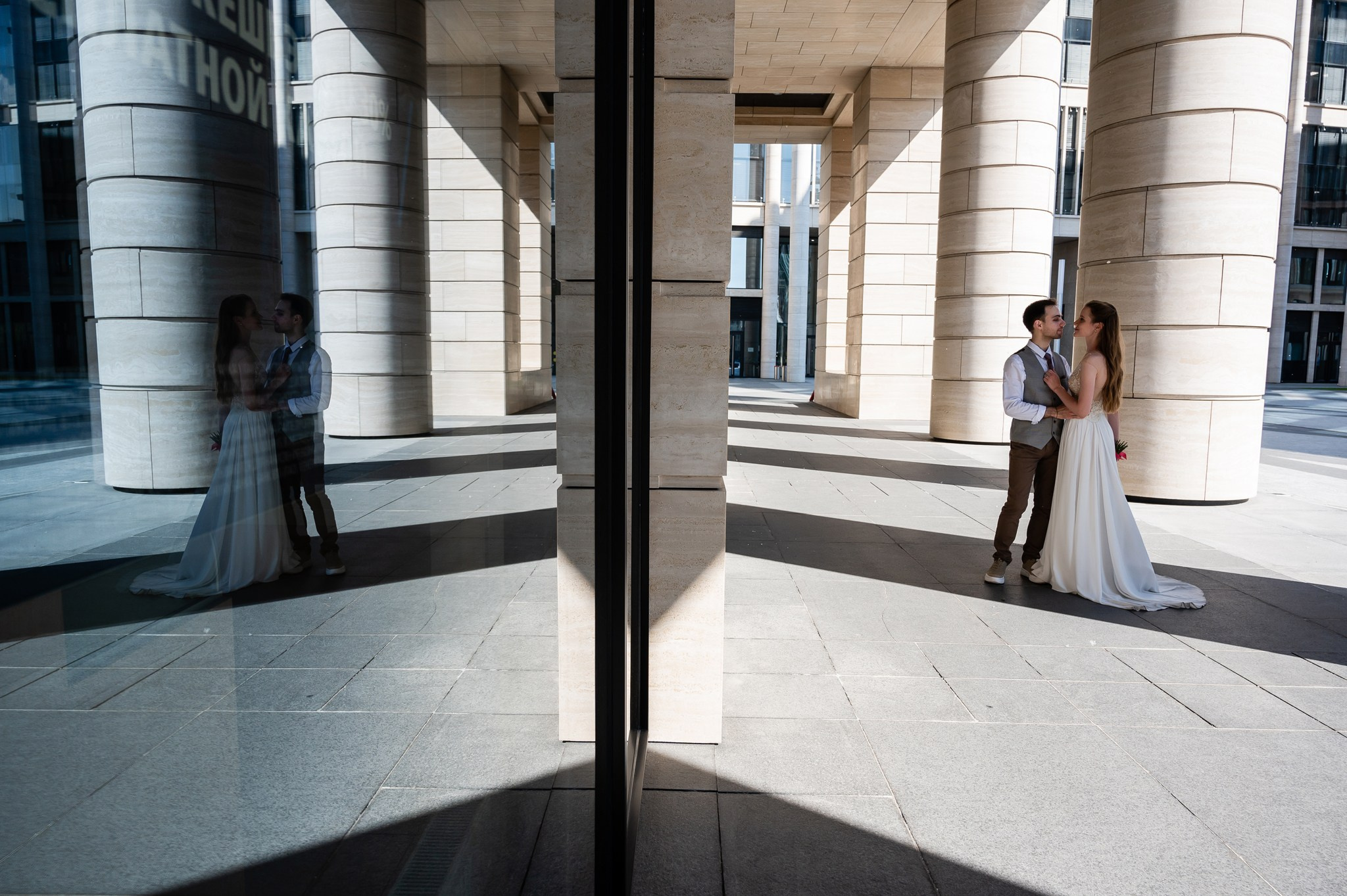 Зеркальный дворик. Свадебный и семейный фотограф из Санкт-Петербурга Климов Анатолий