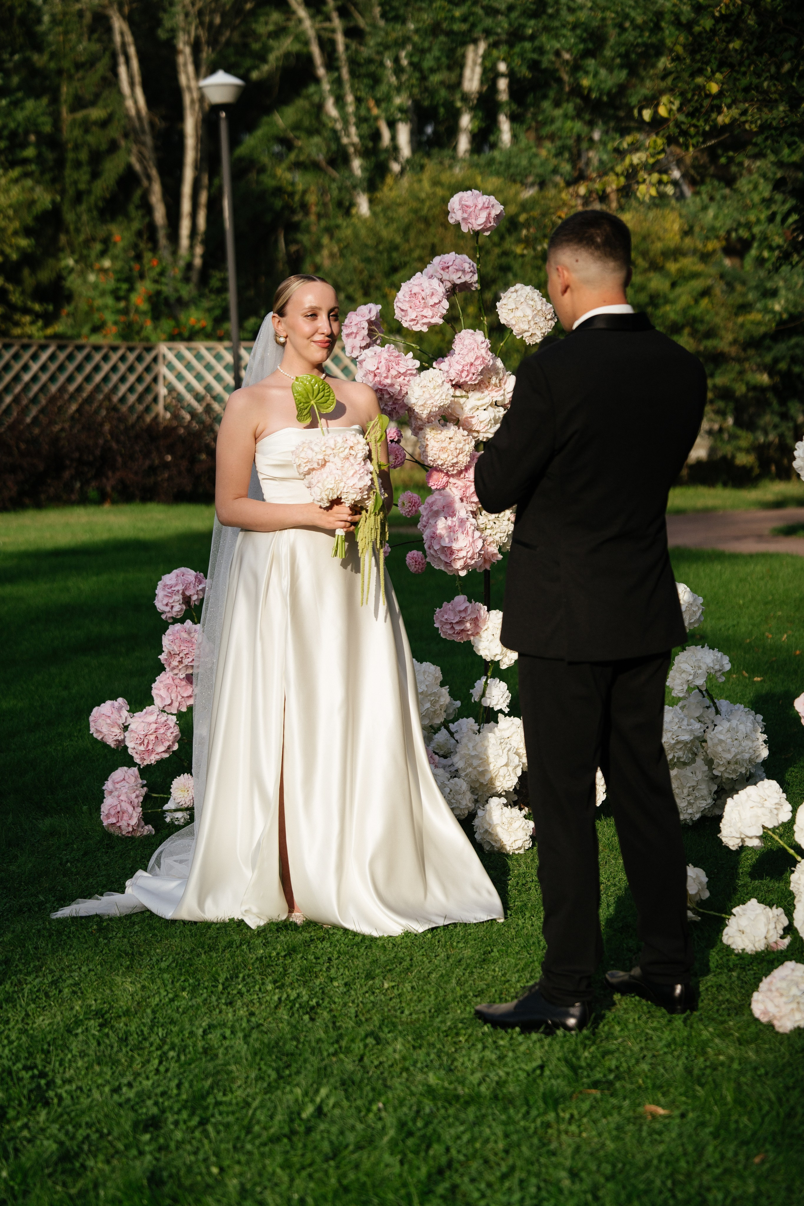Юлия & Максим. Уютная свадьба в стиле современная классика на заливе. Свадебный фотограф организатор в Санкт-Петербурге Ассоль Опарина