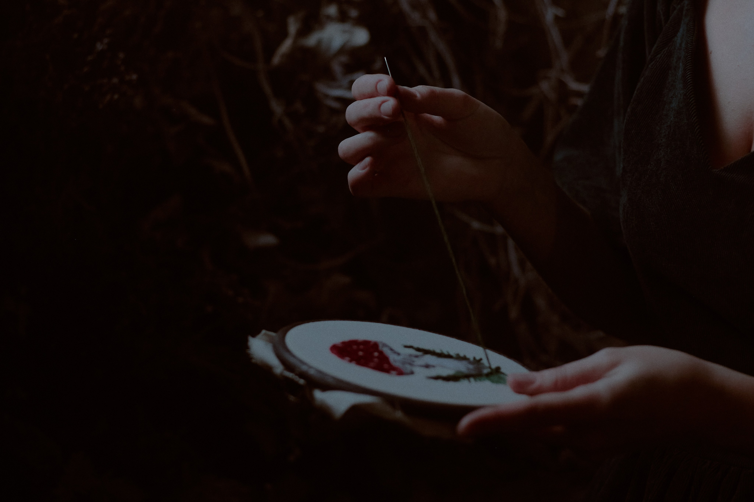 Тень. Фотограф лавстори Москва/МО Приятелева Ангелина