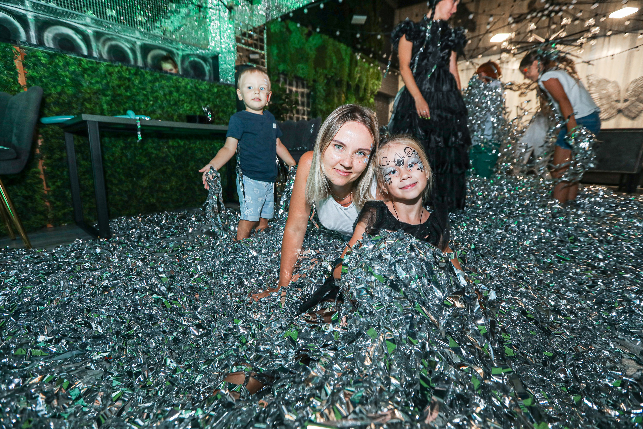 ДЕТСКИЕ МЕРОПРИЯТИЯ. Photographer Viktoriya Markushina «My world throug»