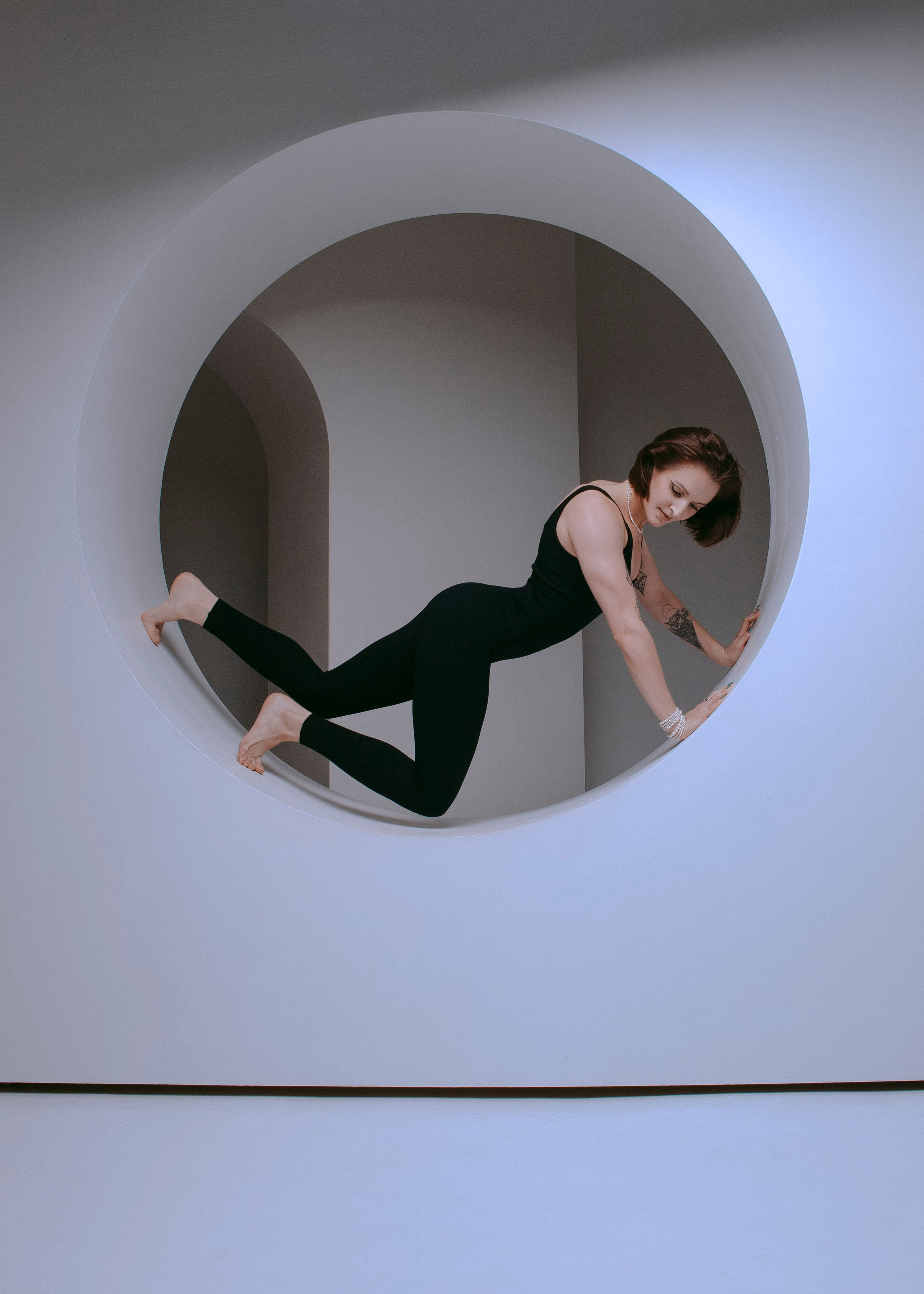 девушка в круге