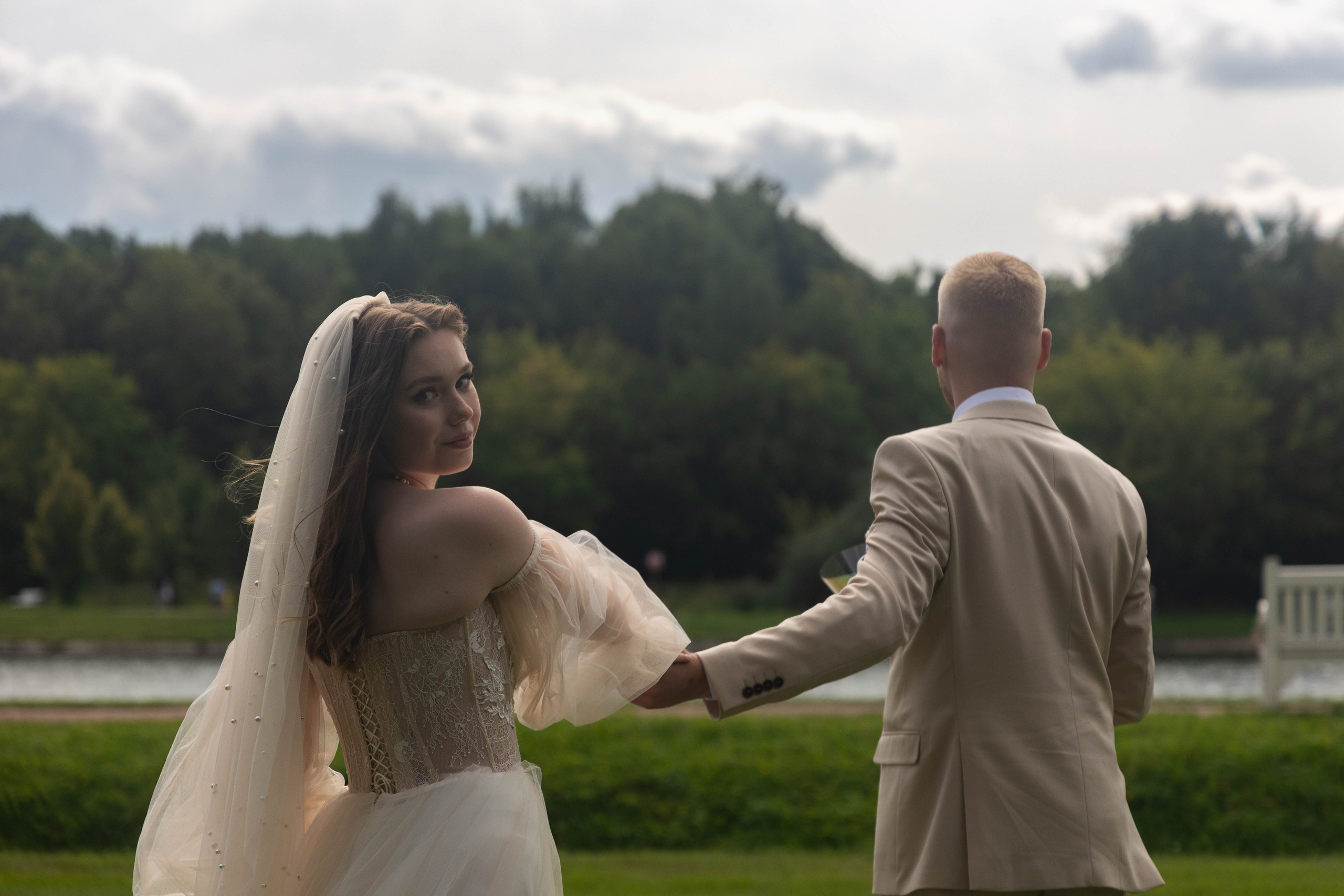 Свадебная фотосессия свадебный фотограф Татьяна Марсуверских свадебная фотопрогулка Москва Жуковский. Фотограф для маркетплейсов, фотоуслуги в Жуковском Татьяна Марсуверских