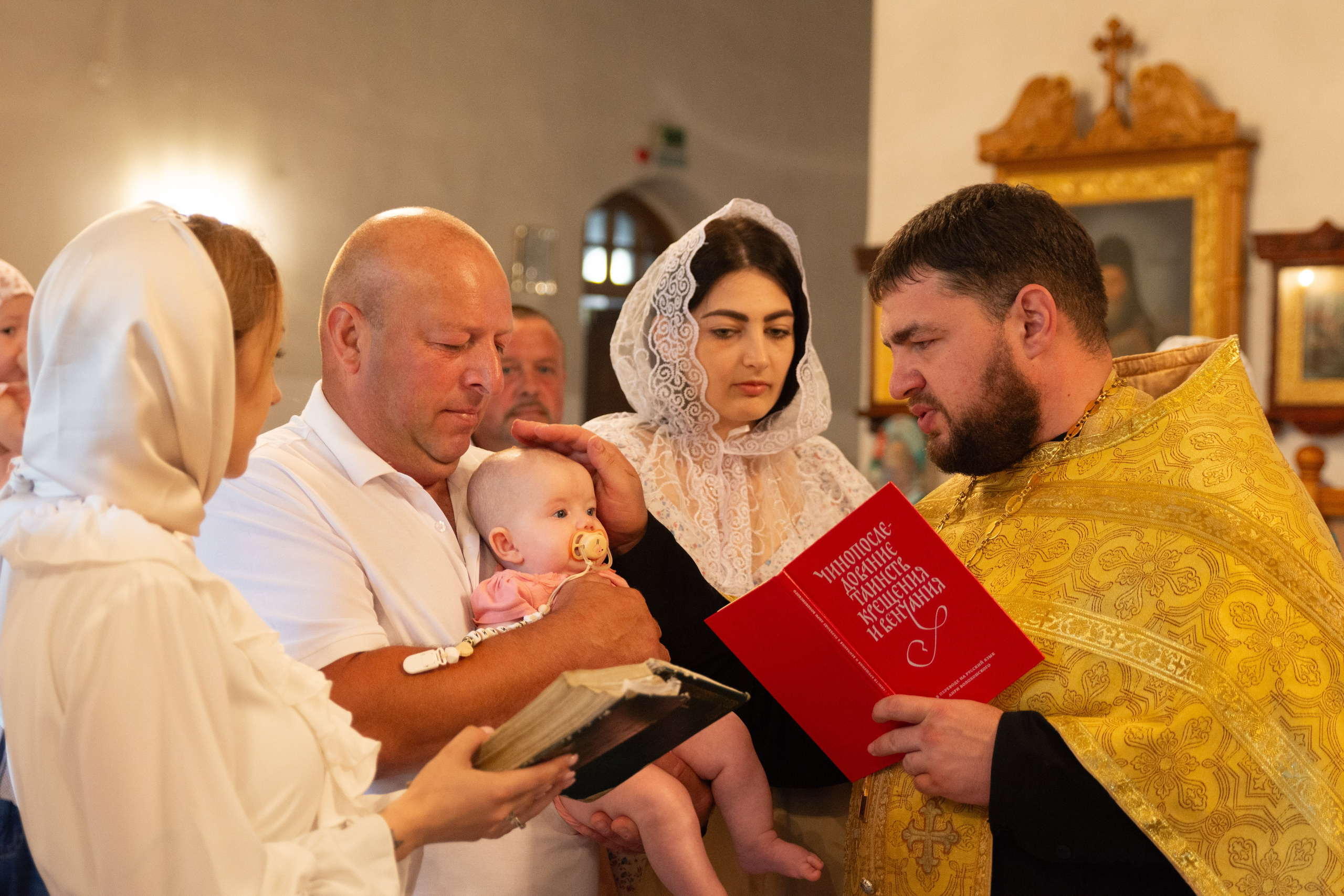 Таинство крещения. Фотограф в Белгороде Анастасия Богунова