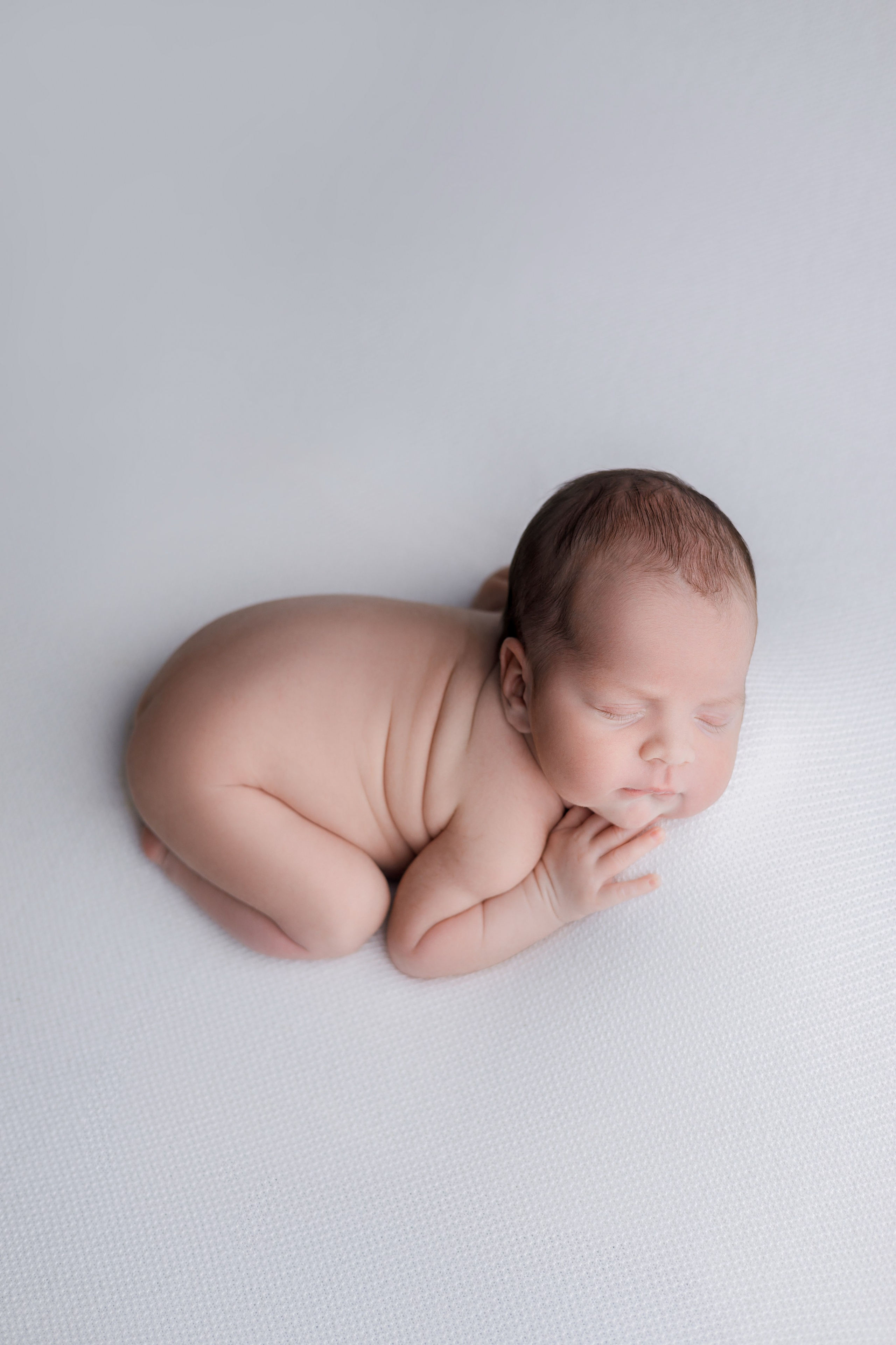 Артур. Евгения Горбунова фотограф новорожденных в Новом Уренгое