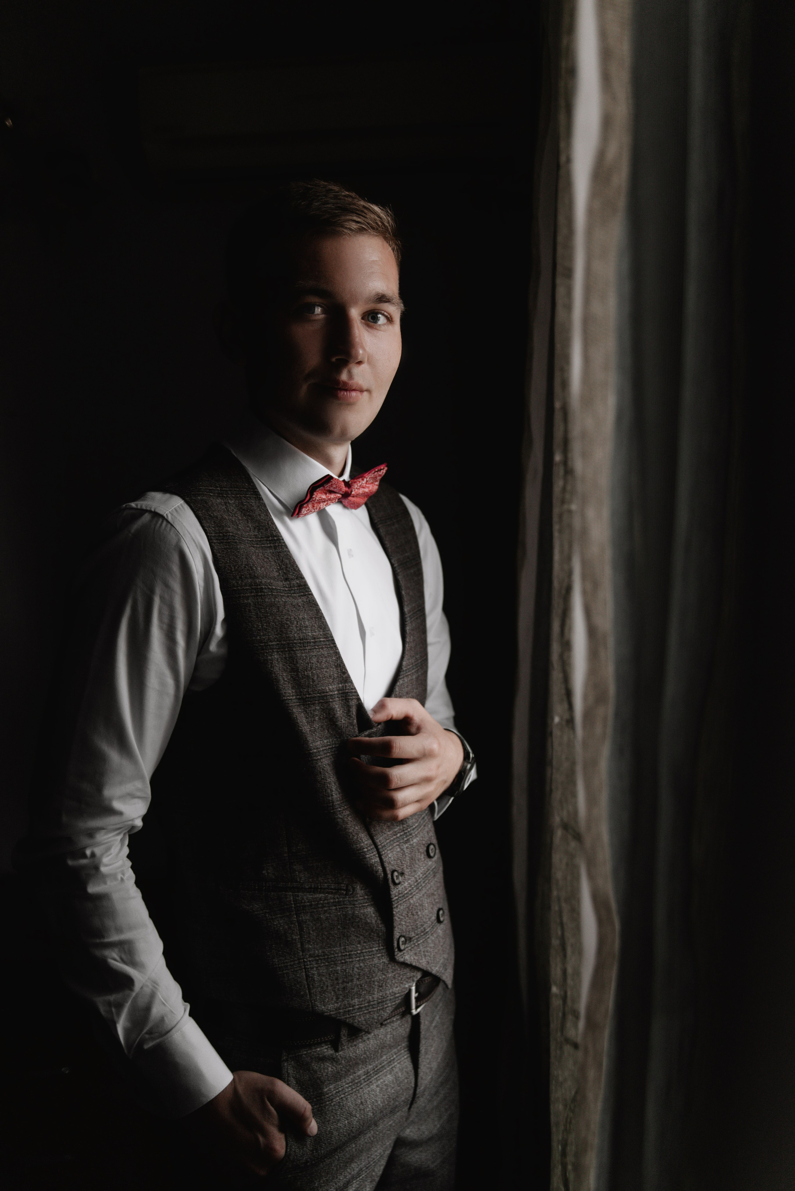 Юлия и Артем. Меня зовут Александр Литвинчук и я свадебный фотограф в Саратове