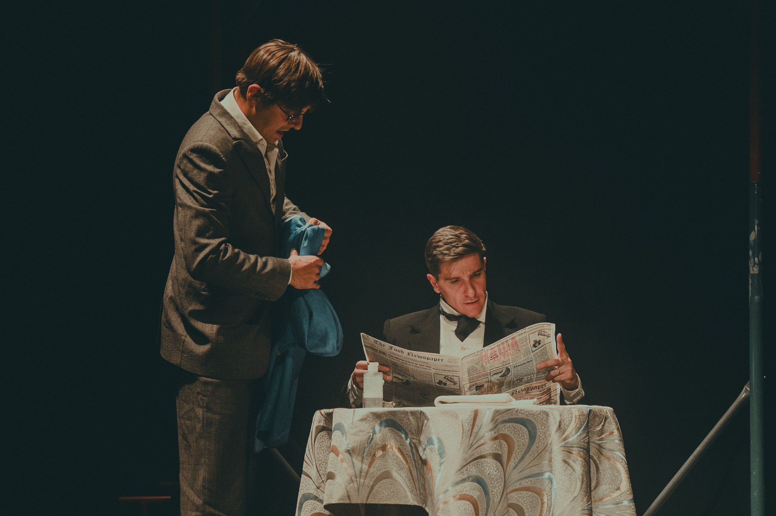 Спектакль «Газетчики». Художник по свету Максим Сергачев