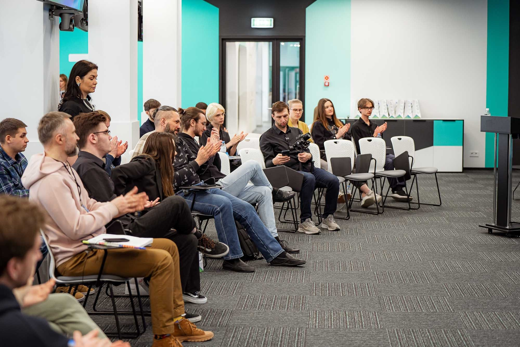 СБЕР AIJ в Школе 21. Сергей Кошкин. Репортажная и ивент-фотография в Сургуте