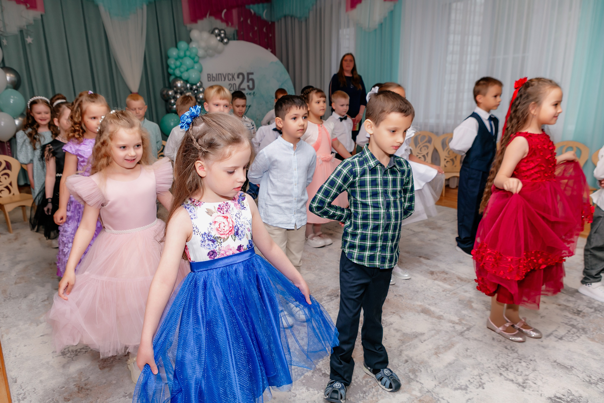 ВЫПУСКНОЙ ДЕТСКИЙ САД. Контент фотограф, съемка для маркетплейсов, фуд съемка и репортажи в Новосибирске Ралия Галеева