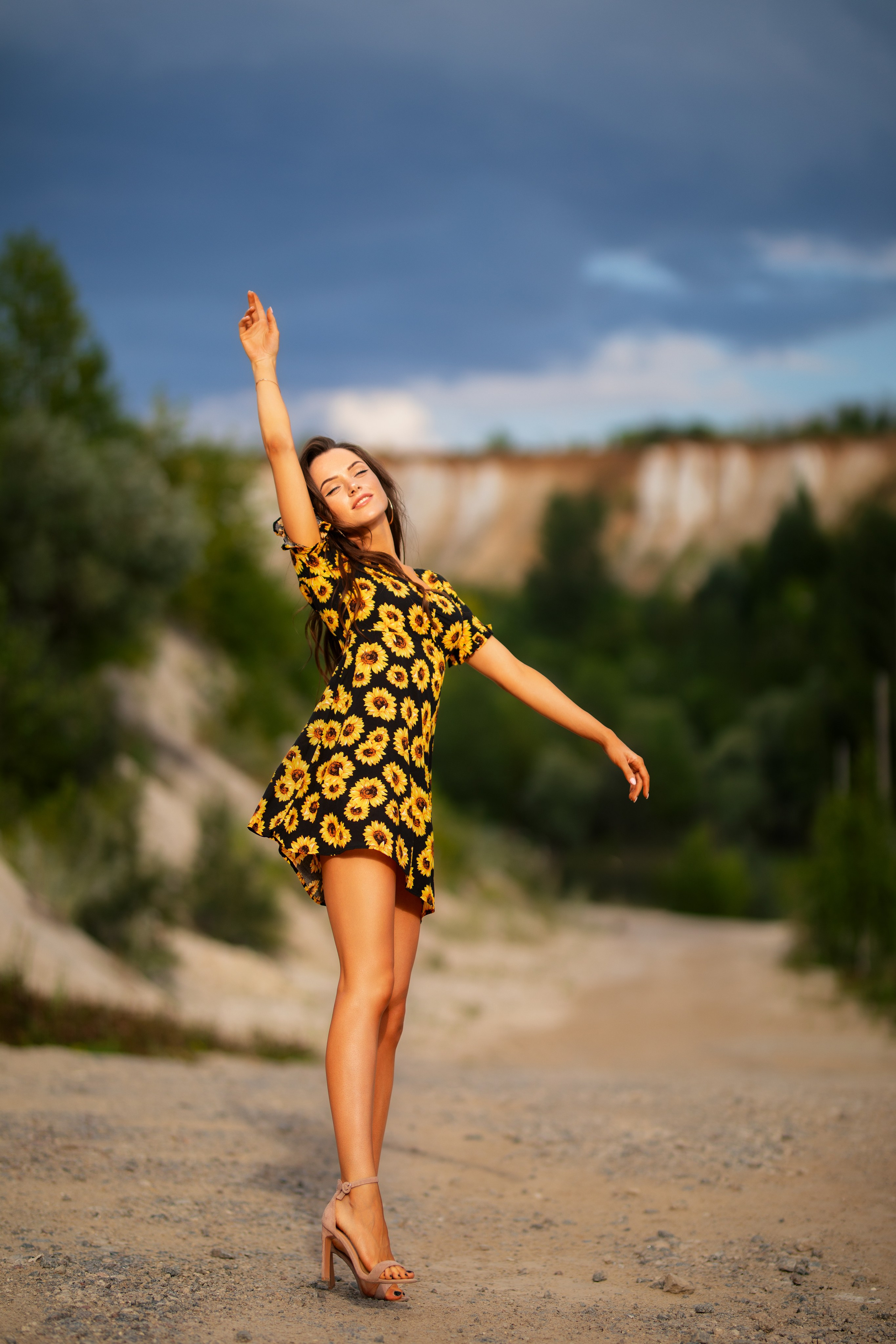 Летняя съемка с Екатериной на природе в парке Белый Колодец в формате для «себя»